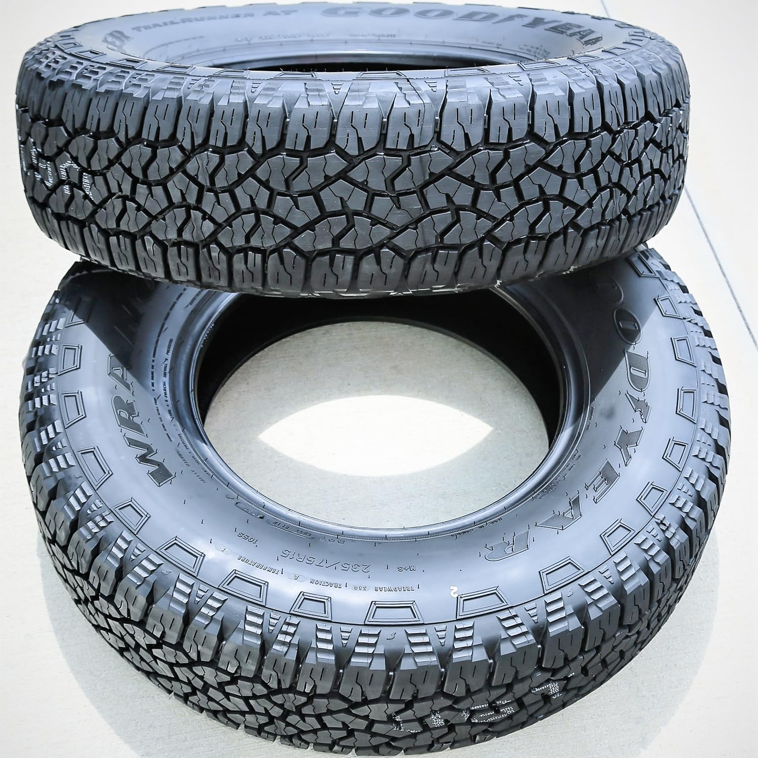 Goodyear Wrangler TrailRunner AT 235/75R15, Radial