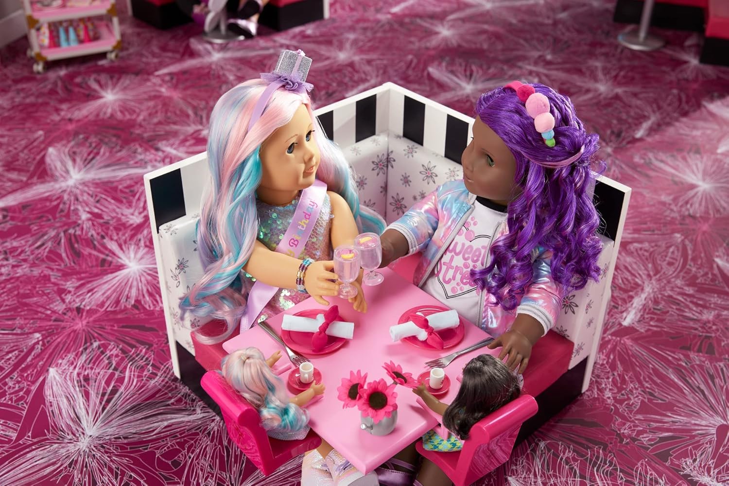 American Girl Truly Me 18-inch Doll Day at AG Café Playset with Vinyl Backrest and Seats plus Treat Seat, For Ages 6+