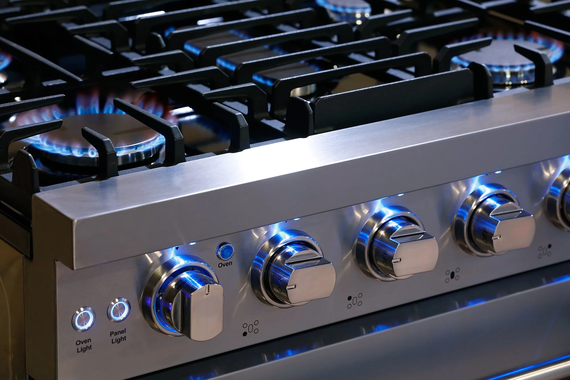 Cosmo 30 Inch 4.5 Cubic Foot Gas Range Convection Oven with 5 Italian Burners