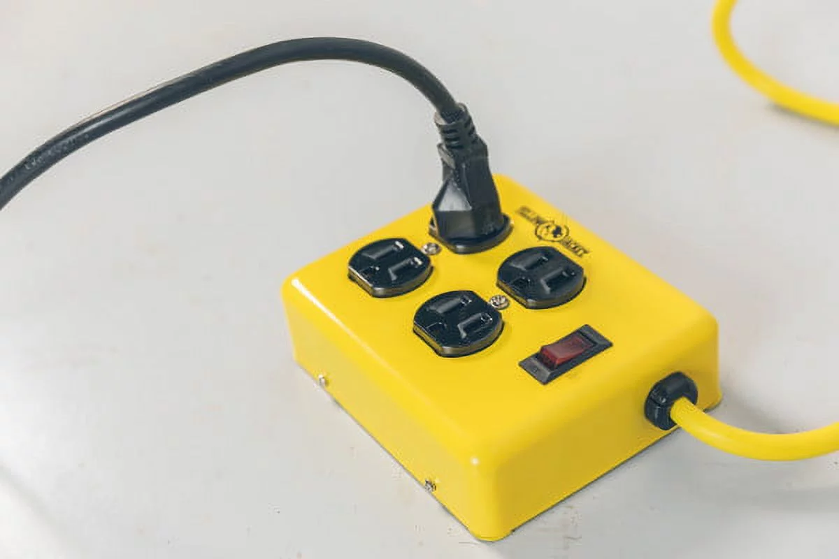 Yellow Jacket 2177N Metal Power Supply Adapter Block with 4 Outlets And Lighted Switch, 4-foot Cord