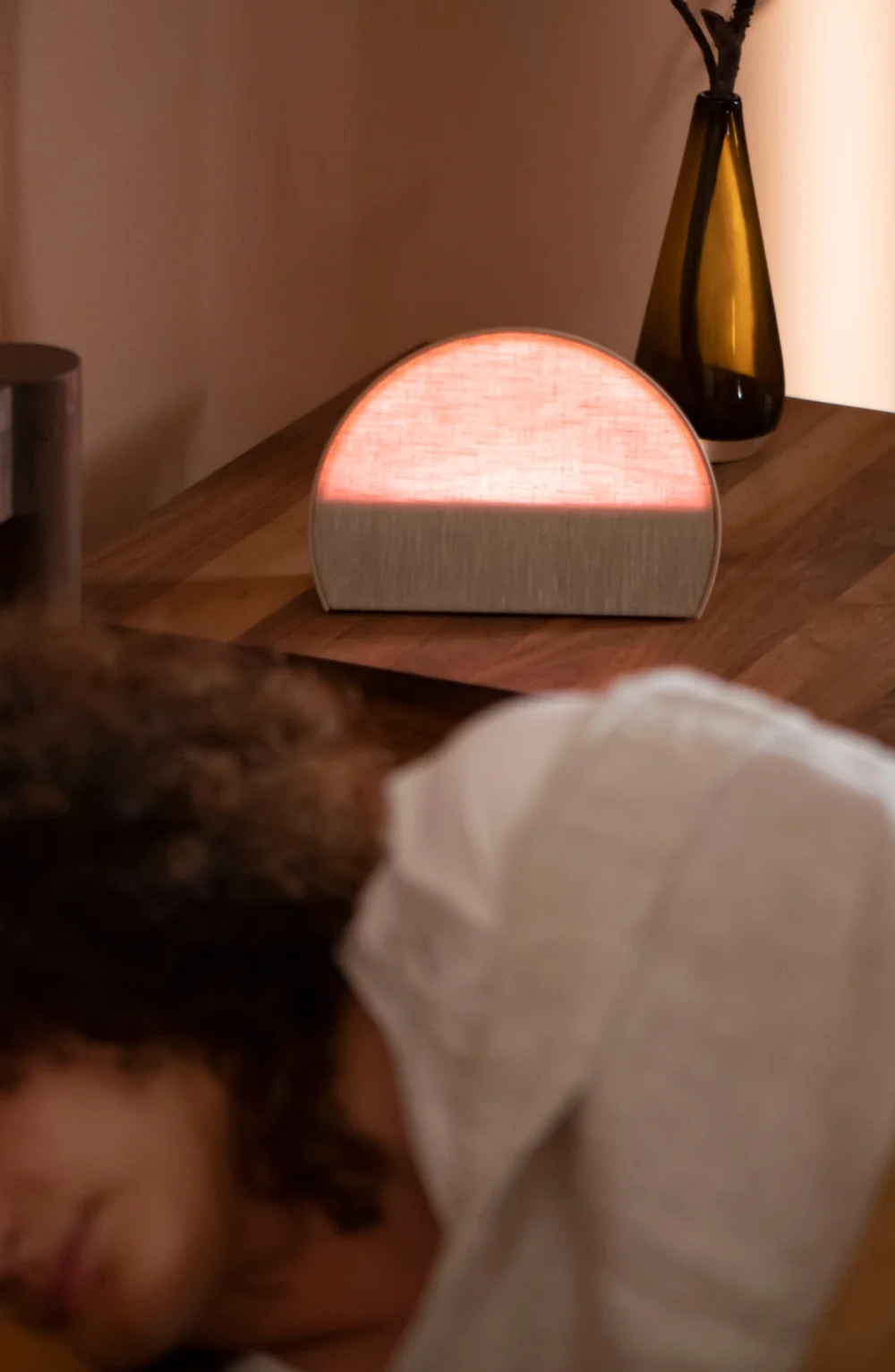 Hatch Restore 2 Sunrise Alarm Clock, Sound Machine, Smart Light (Latte) ー Your Bedside Sleep Guide, White Noise, Custom Sleep Routines, Dimmable Clock, Deep Sleep, Gentle Alarm, Wake Up Rested - Radiant Selections