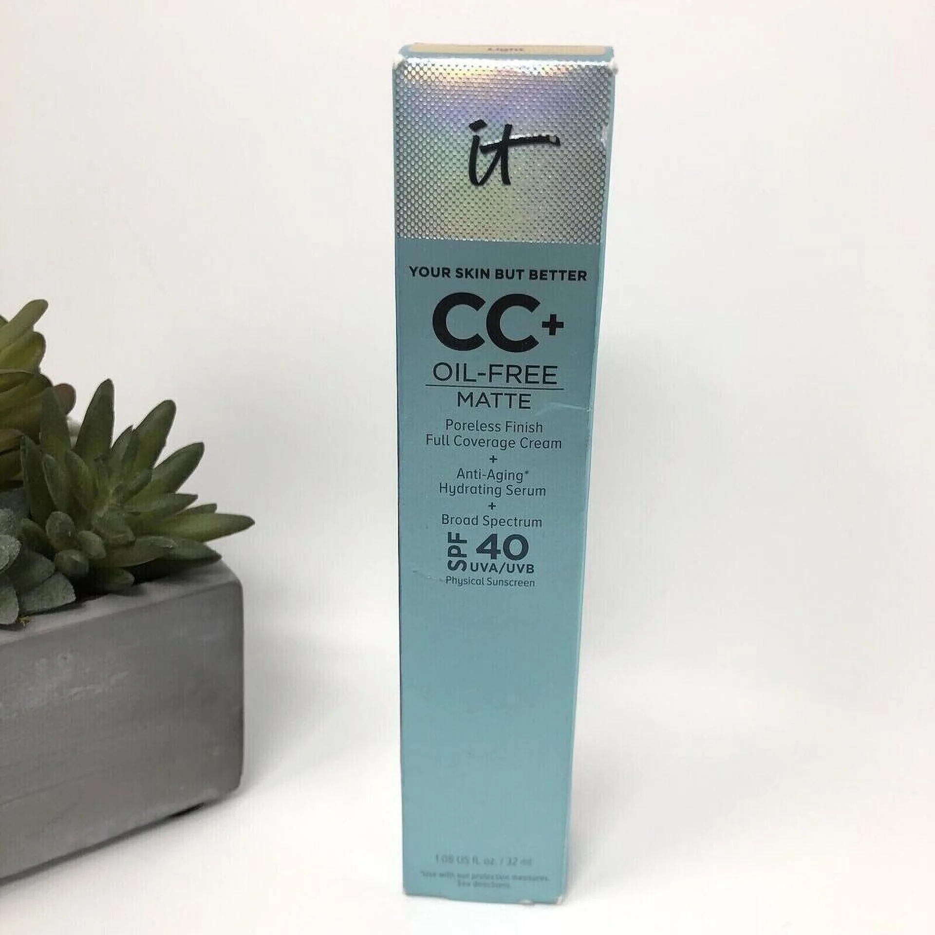 CC+ Cream Foundation SPF 40 Oil-Free Matte 1.08 oz MEDIUM