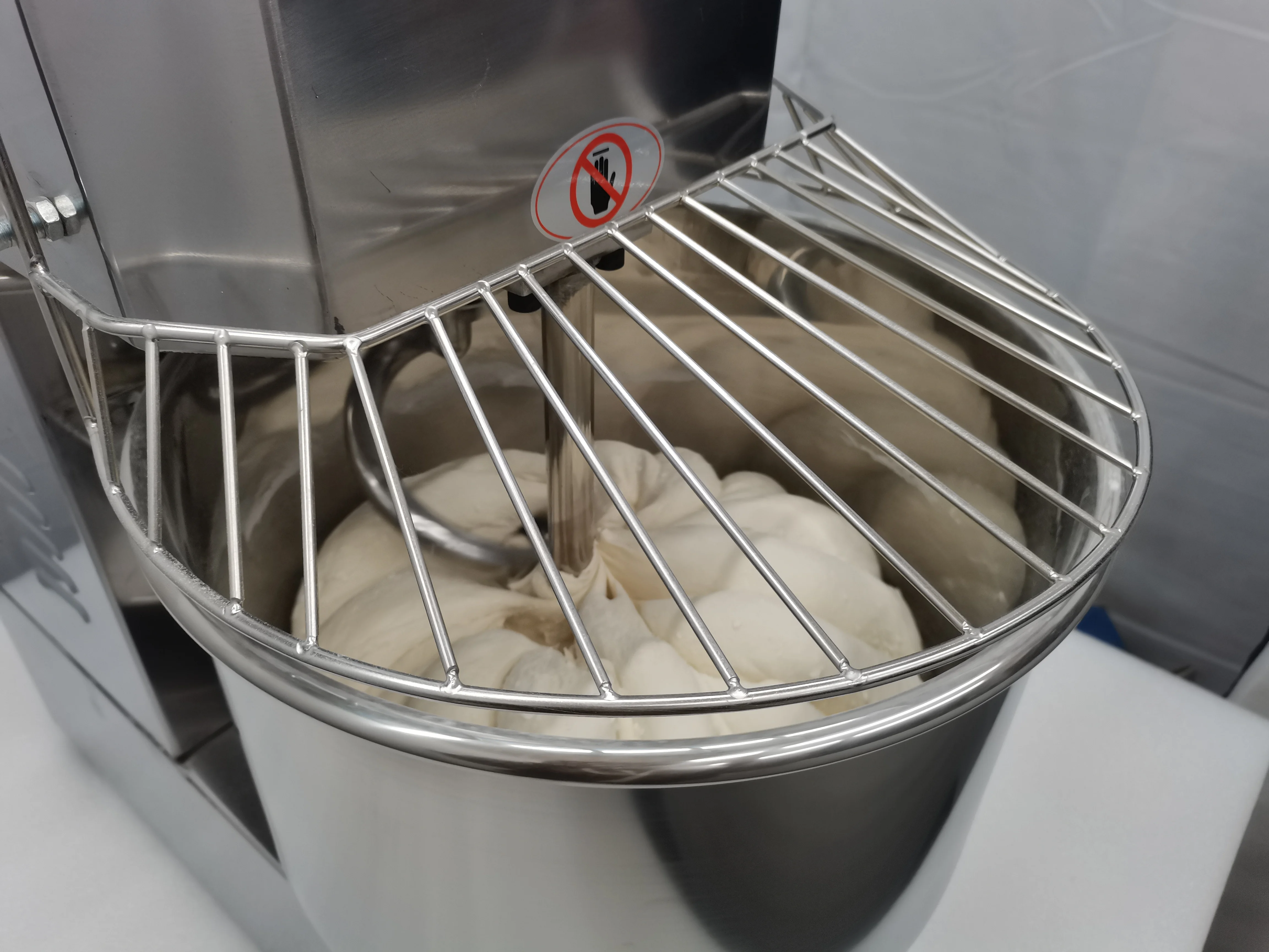 INTSUPERMAI Commercial Electric 30QT Dough Mixer Machine Double Action Double Speed