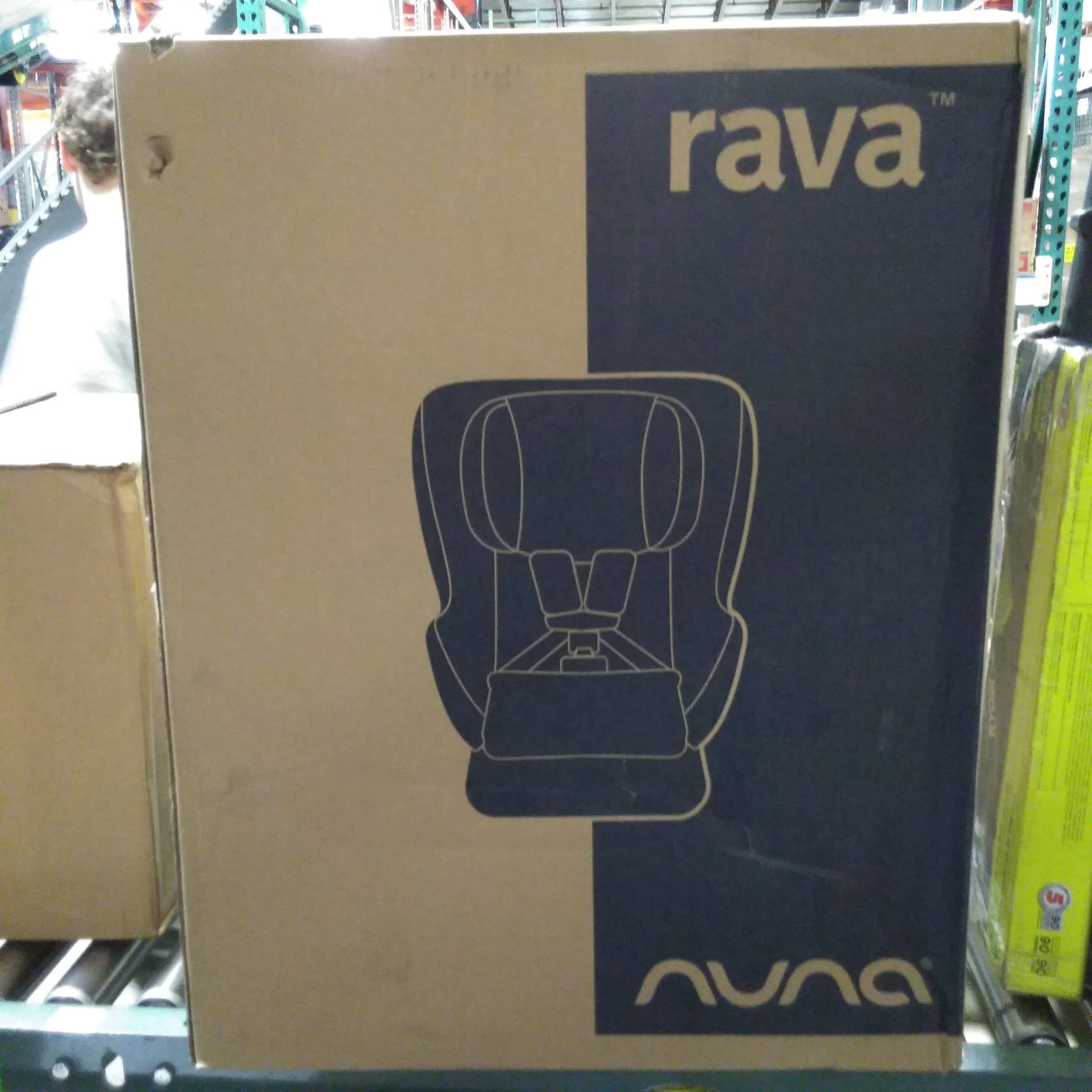 Nuna Rava Convertible Threaded Car Seat in Grey