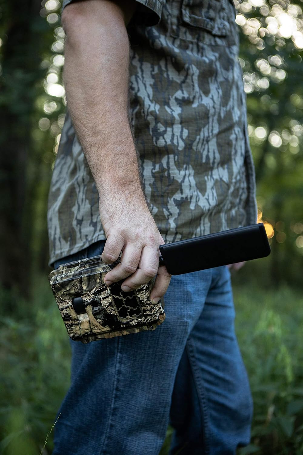 Spartan 4G LTE GoCam Wireless Trail Camera with Mount, Verizon Blackout (AT&T Also Available)