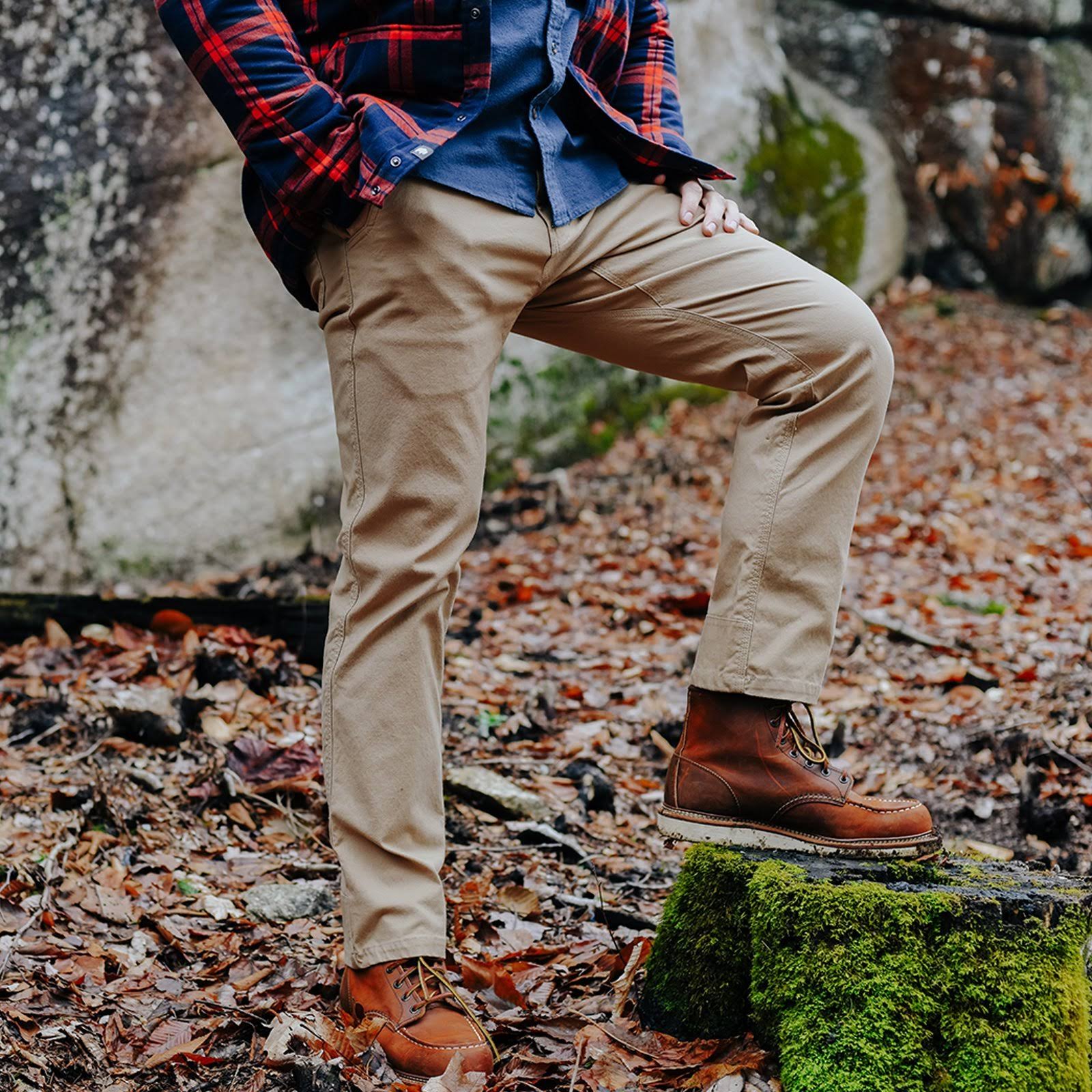 Mountain Khakis Men&s Mountain Pant - Classic Fit Retro Khaki / 38-30