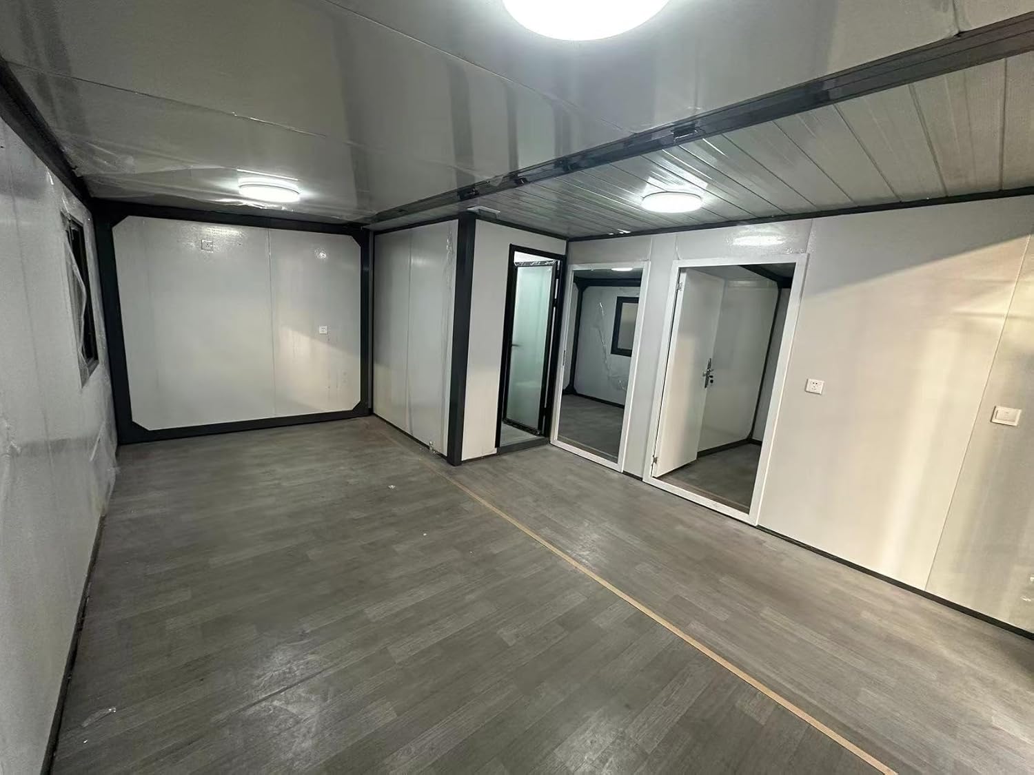 Prefabricated Tiny White House for Living | Expandable Modern Prefab House with 1 Bathroom 1 Living Room and 2 bedroom VILLA/OFFICE/GARDEN HOUSE/RESORT