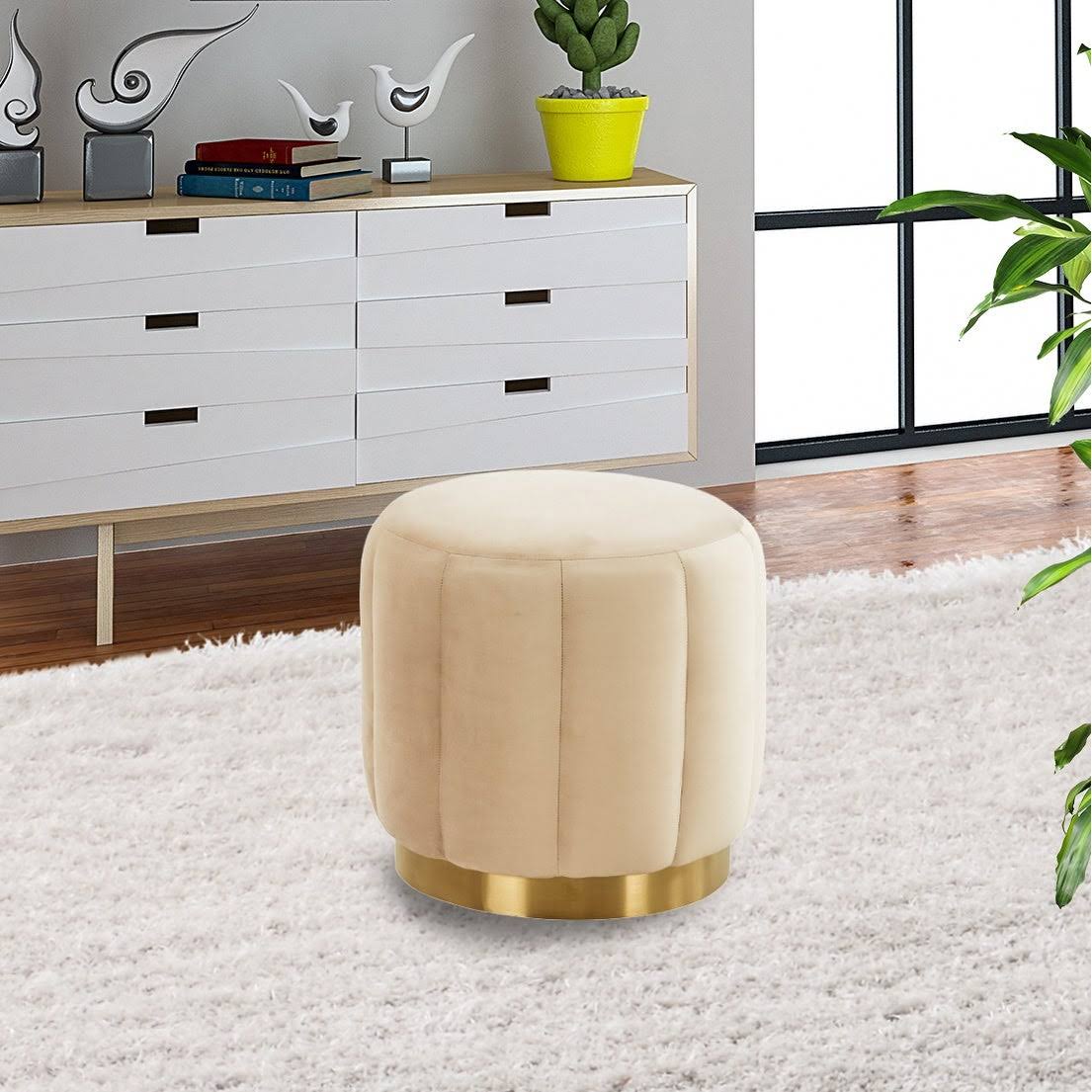 LeisureMod Franklin Round Velvet Ottoman Footrest with Gold Base - Purple