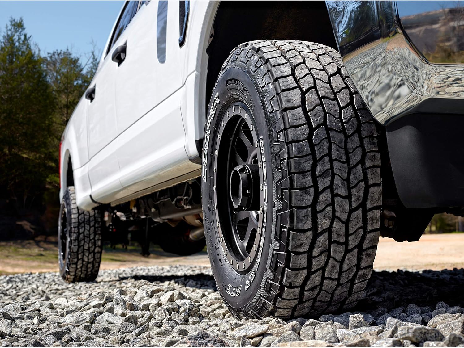 Cooper DISCOVERER AT 3 All-Terrain Radial Tire - 265/65R18 122R