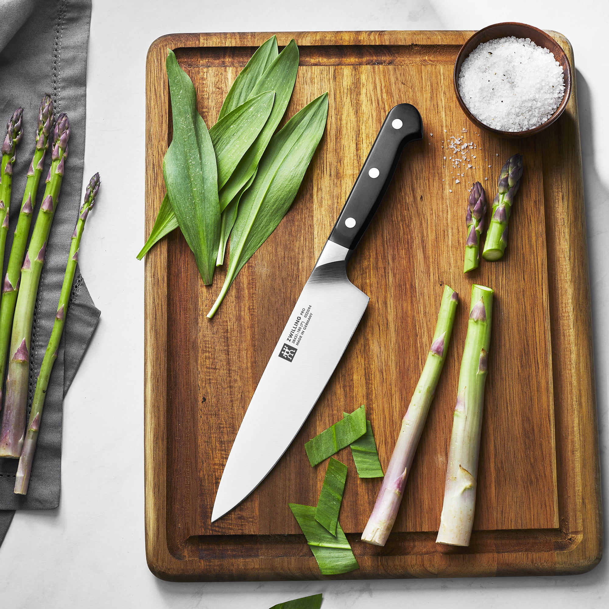 ZWILLING Pro 7-inch Chef's Knife