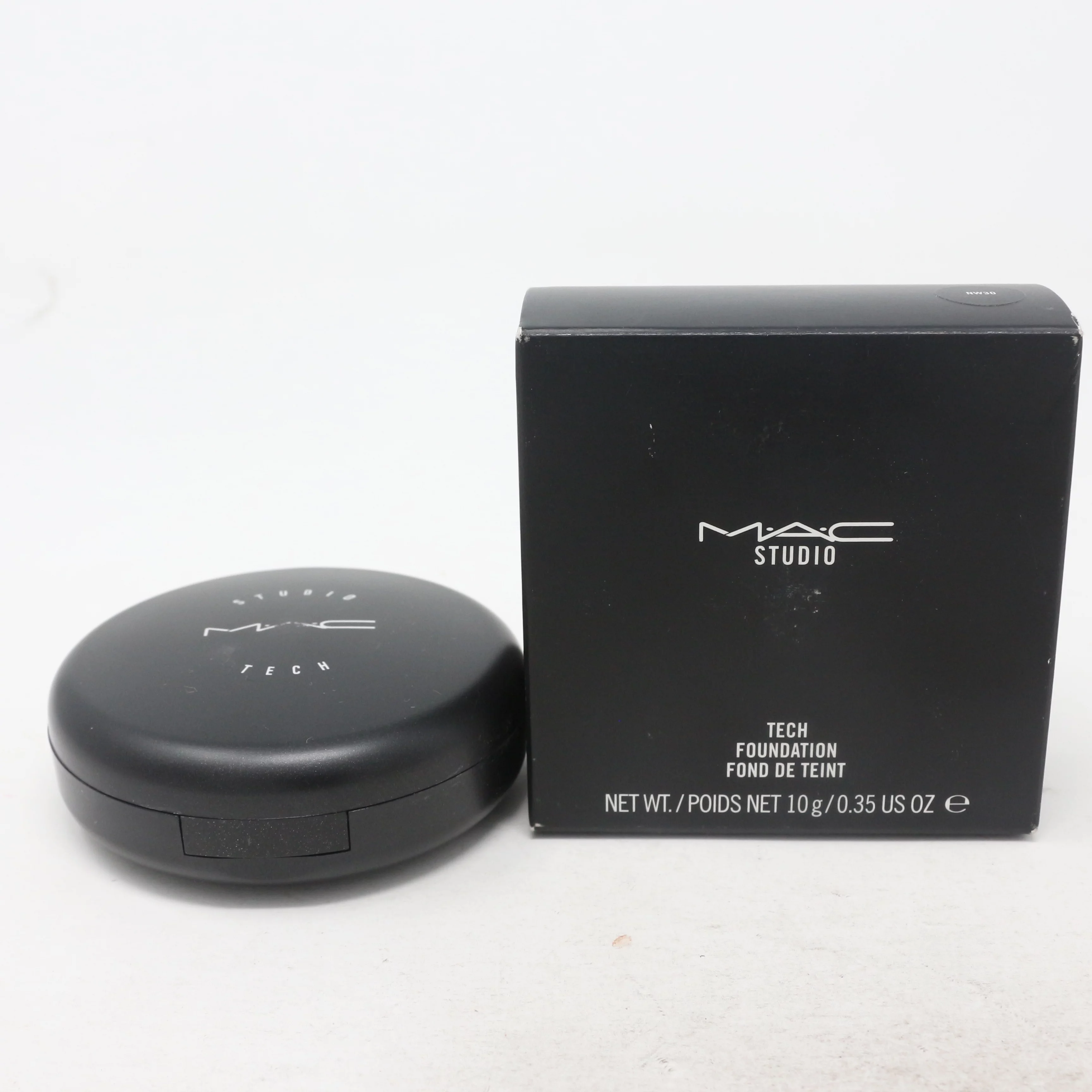 MAC COSMETICS STUDIO TECH FOUNDATION 0.35 OZ NC45 MAC COSMETICS/STUDIO TECH FOUNDATION NC45 0.35 OZ
