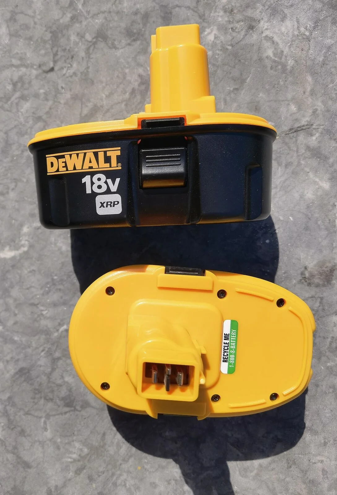 Brand New 2 PACK Dewalt 2.4Ah 18-VOLT XRP DC9096 NiCd Battery Combo Pack 2