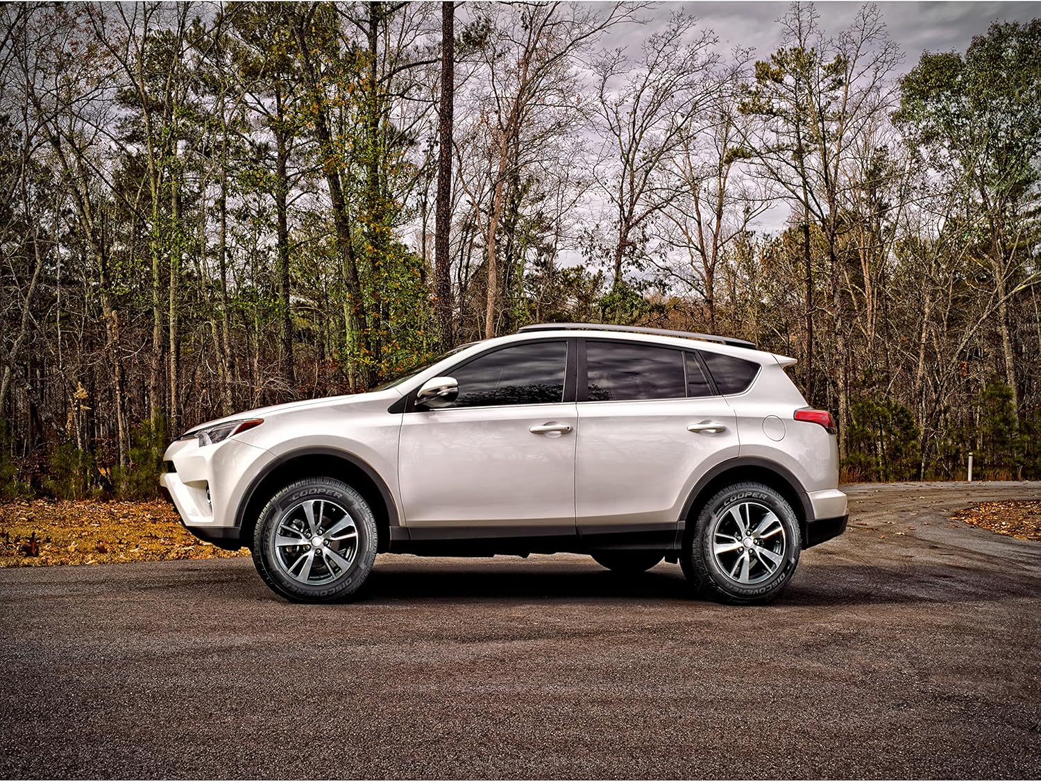 Cooper Discoverer SRX All-Season 255/70R17 112T Tire