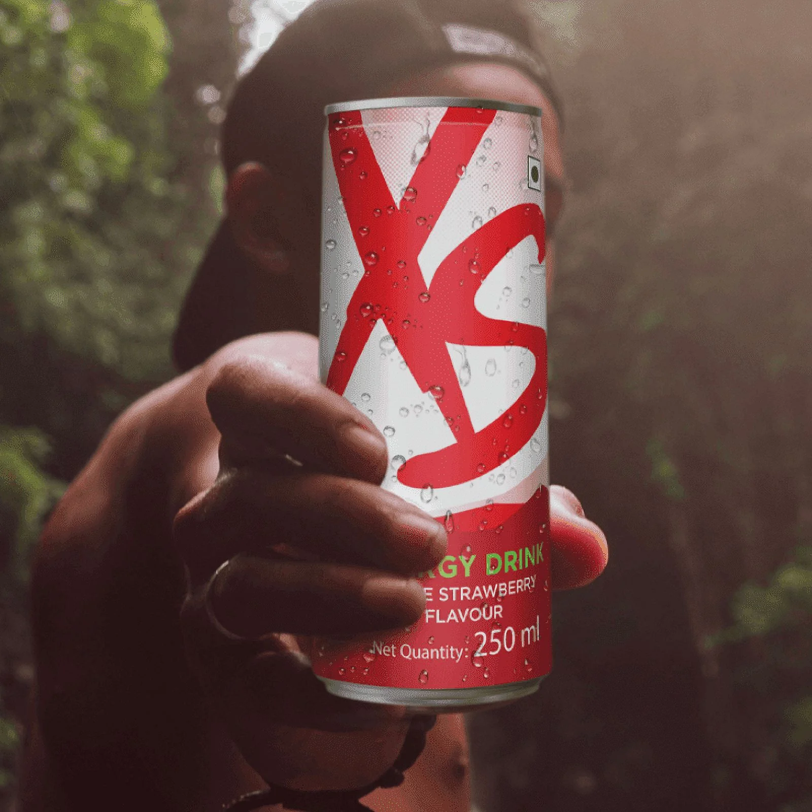 XS Energy Drink Apple Strawberry - LRSE 250 ml * 4 Cans