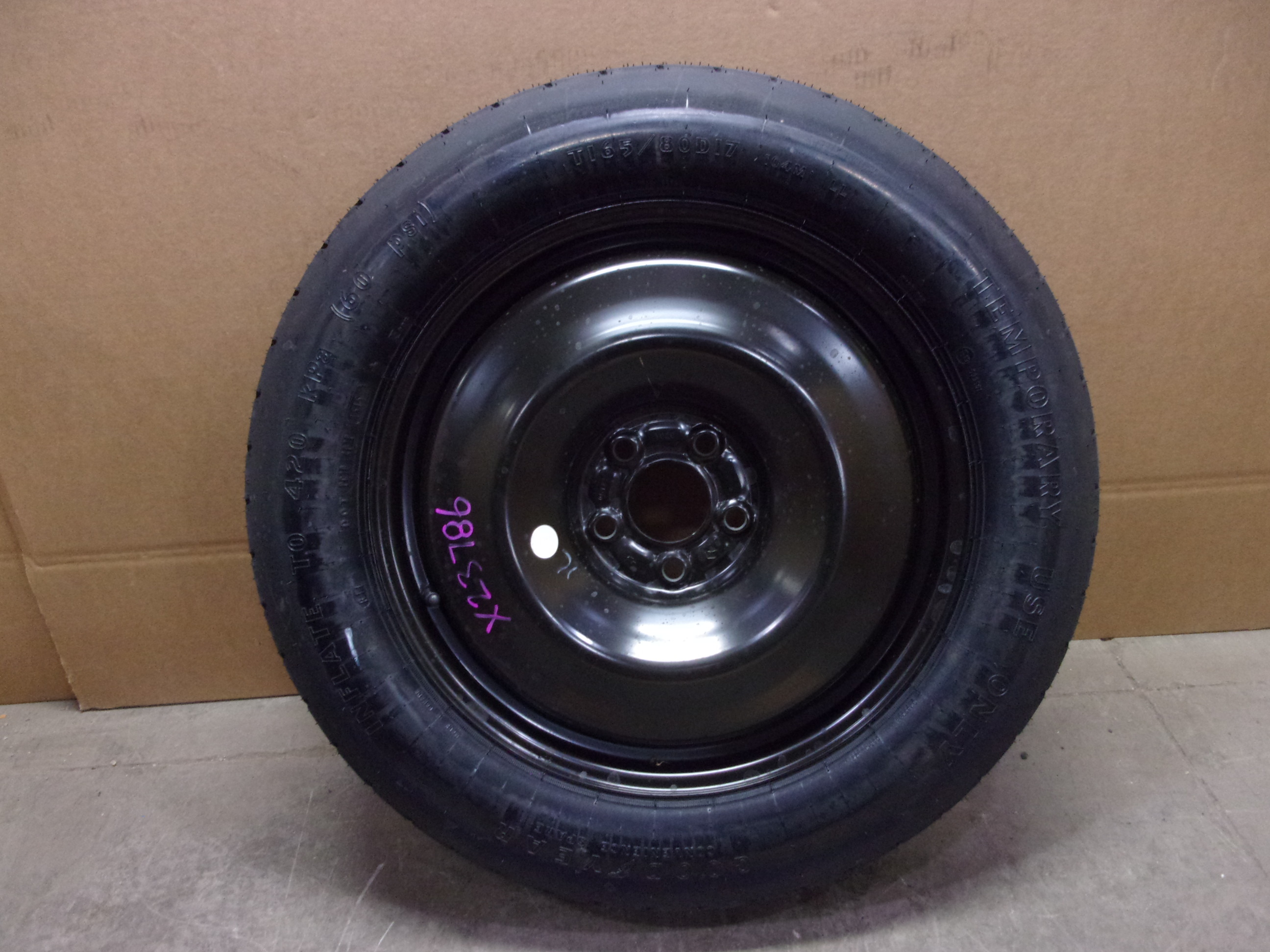Pre-Owned 2014-2023 Jeep Cherokee 17x4 Steel Wheel T165/80D17 Compact Spare Tire OEM (Good)