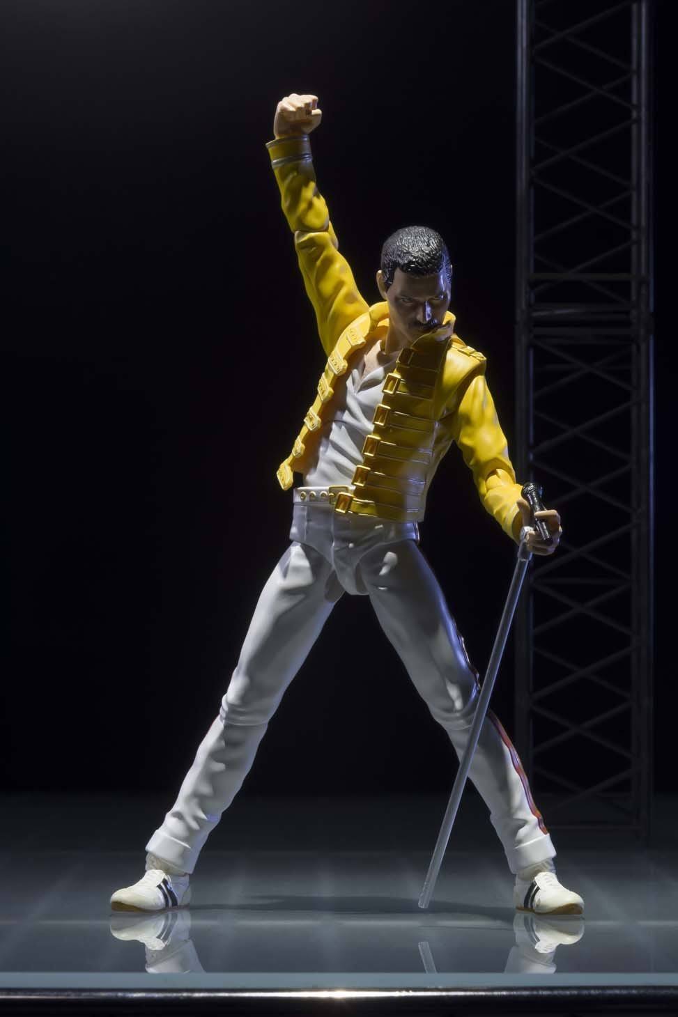 Freddie Mercury S.H.Figuarts Action Figure