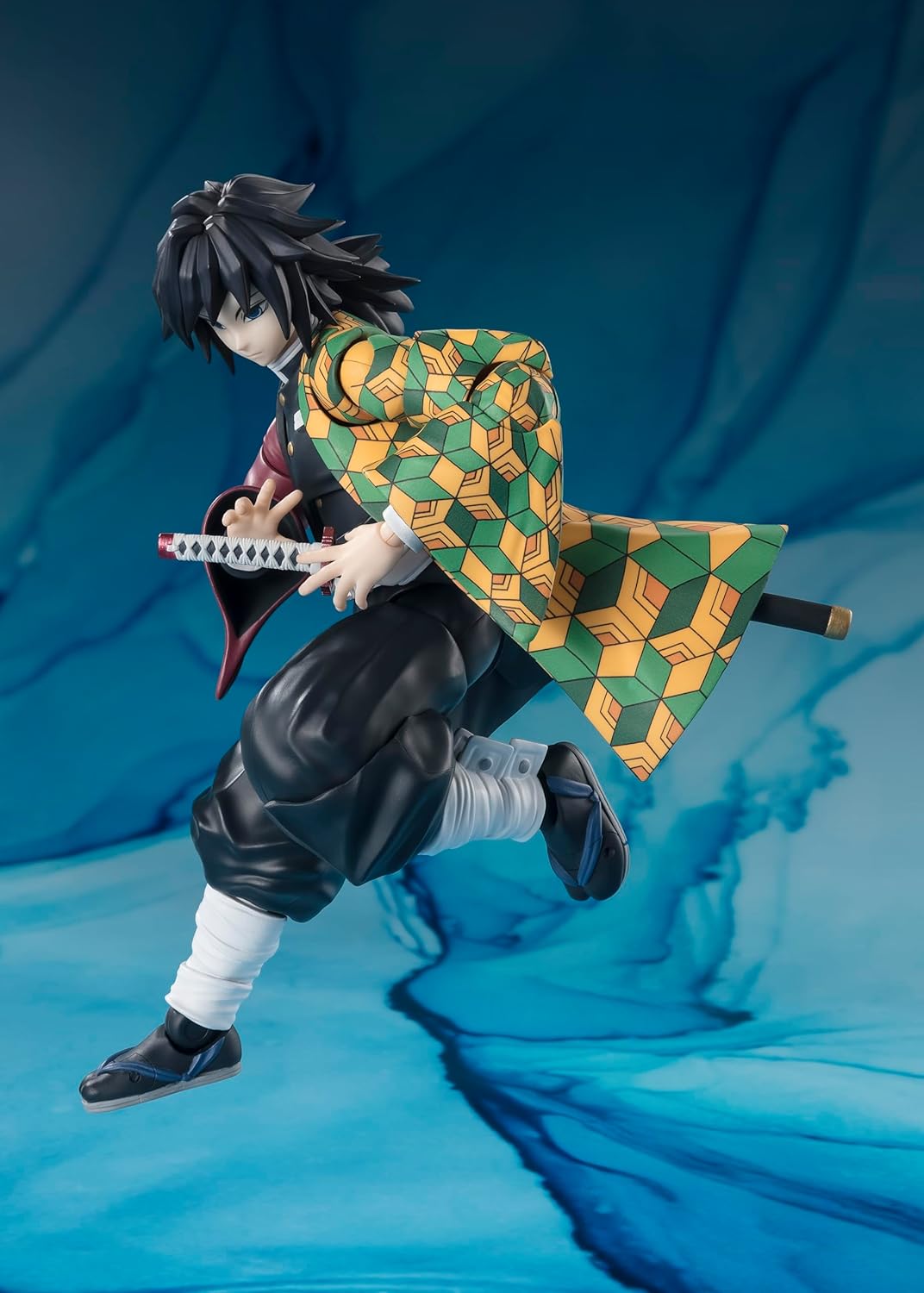 TAMASHII NATIONS - Demon Slayer: Kimetsu no Yaiba - Giyu Tomioka, Bandai Spirits S.H.Figuarts Action Figure
