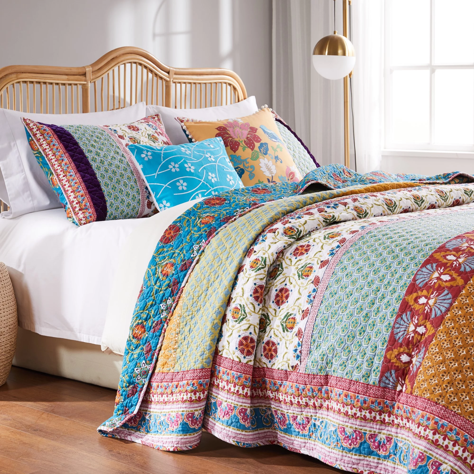 Global Trends Tori Reversible Cotton Quilt Set, Modern Bohemian, All Ages, 3-Piece King/Cal King
