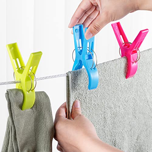 Beach Towel Clips Chair Clips Towel Holder,Plastic Clothes Pegs Hanging Clip Clamps (Pack of 8)