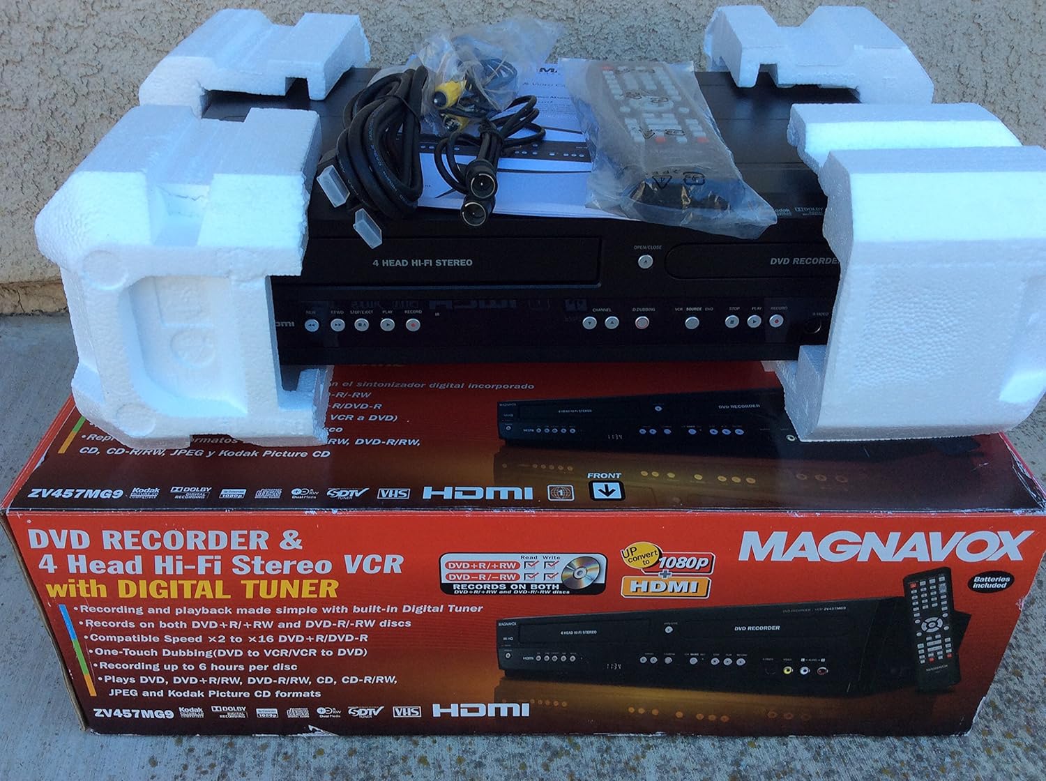 Magnavox ZV457MG9 DVD Recorder and 4-Head Hi-Fi Stereo VCR