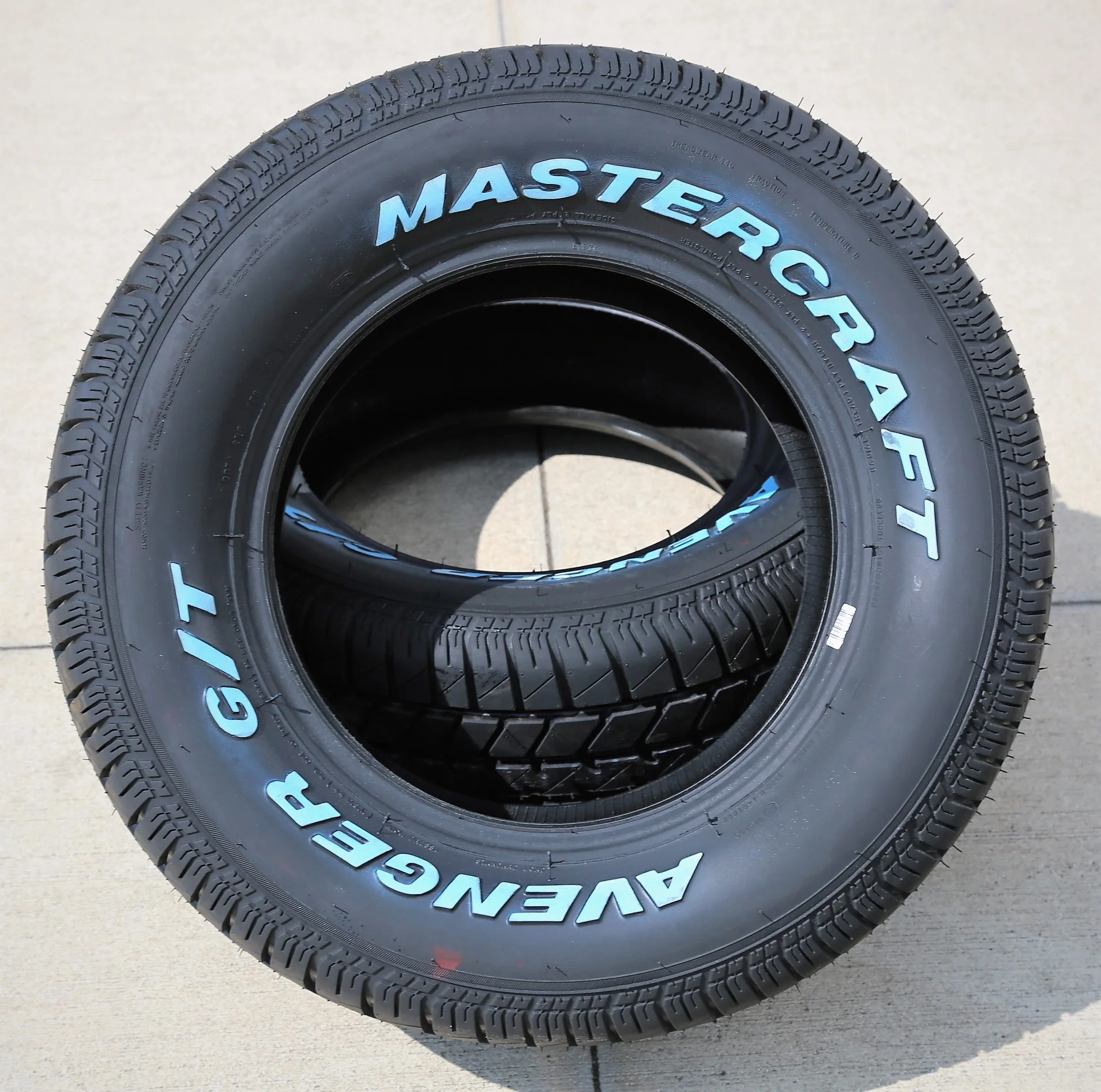 Mastercraft Avenger G/T All Season P225/70R15 100T Passenger Tire