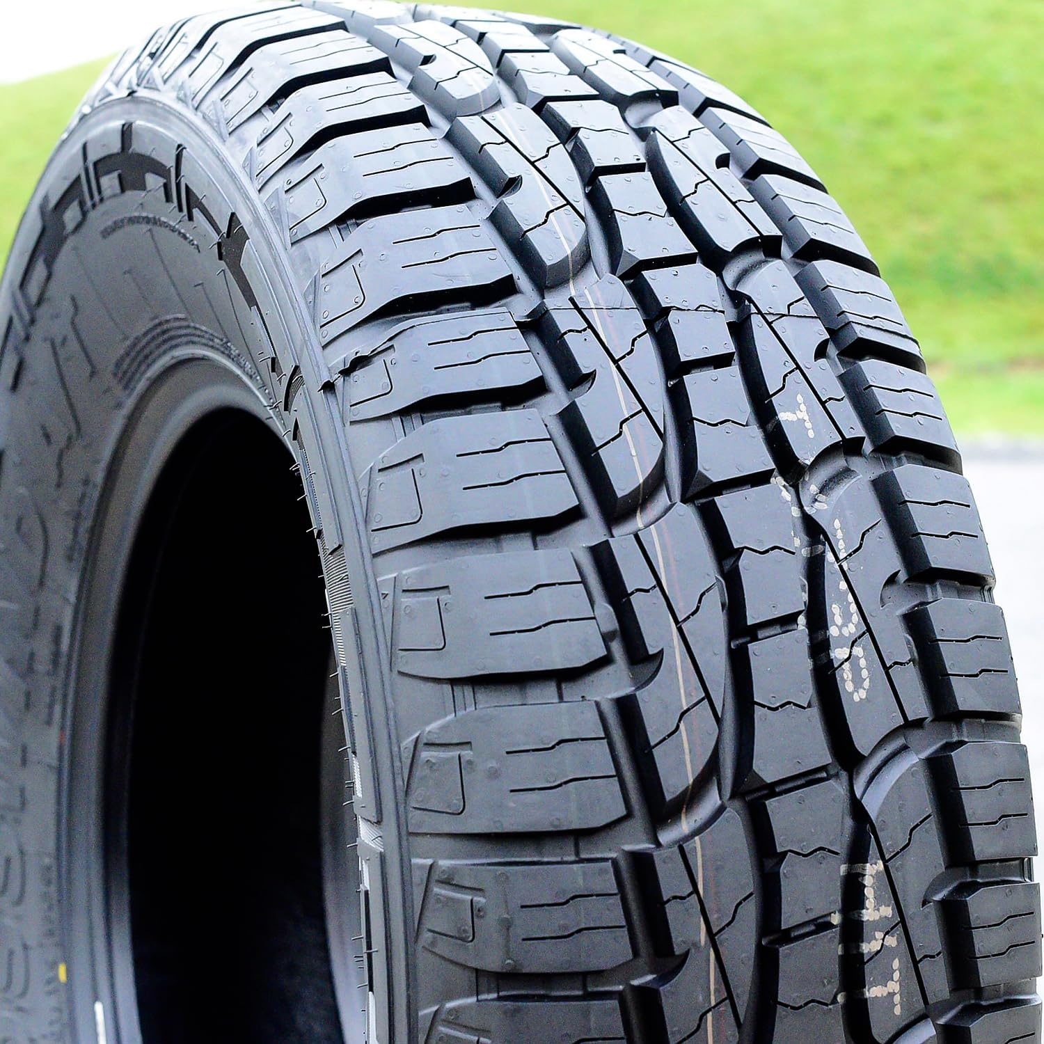 Crosswind A/T All-Season Radial Tire - 31/10.50R15 109R