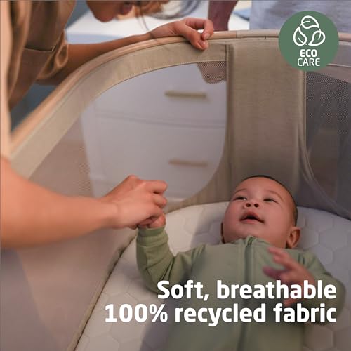 Maxi-Cosi Iora Bassinet Classic Oat: Portable Baby Bassinet, Infant Bedside Sleeper Crib, Height Adjustable, Breathable Mesh, Large Storage Basket