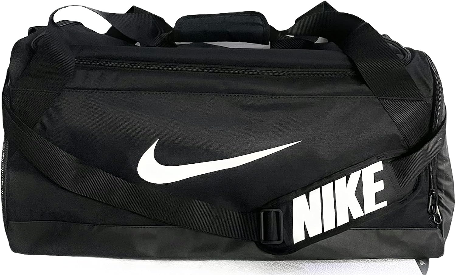Nike Gym Duffel Bag Size Medium ck0937-010