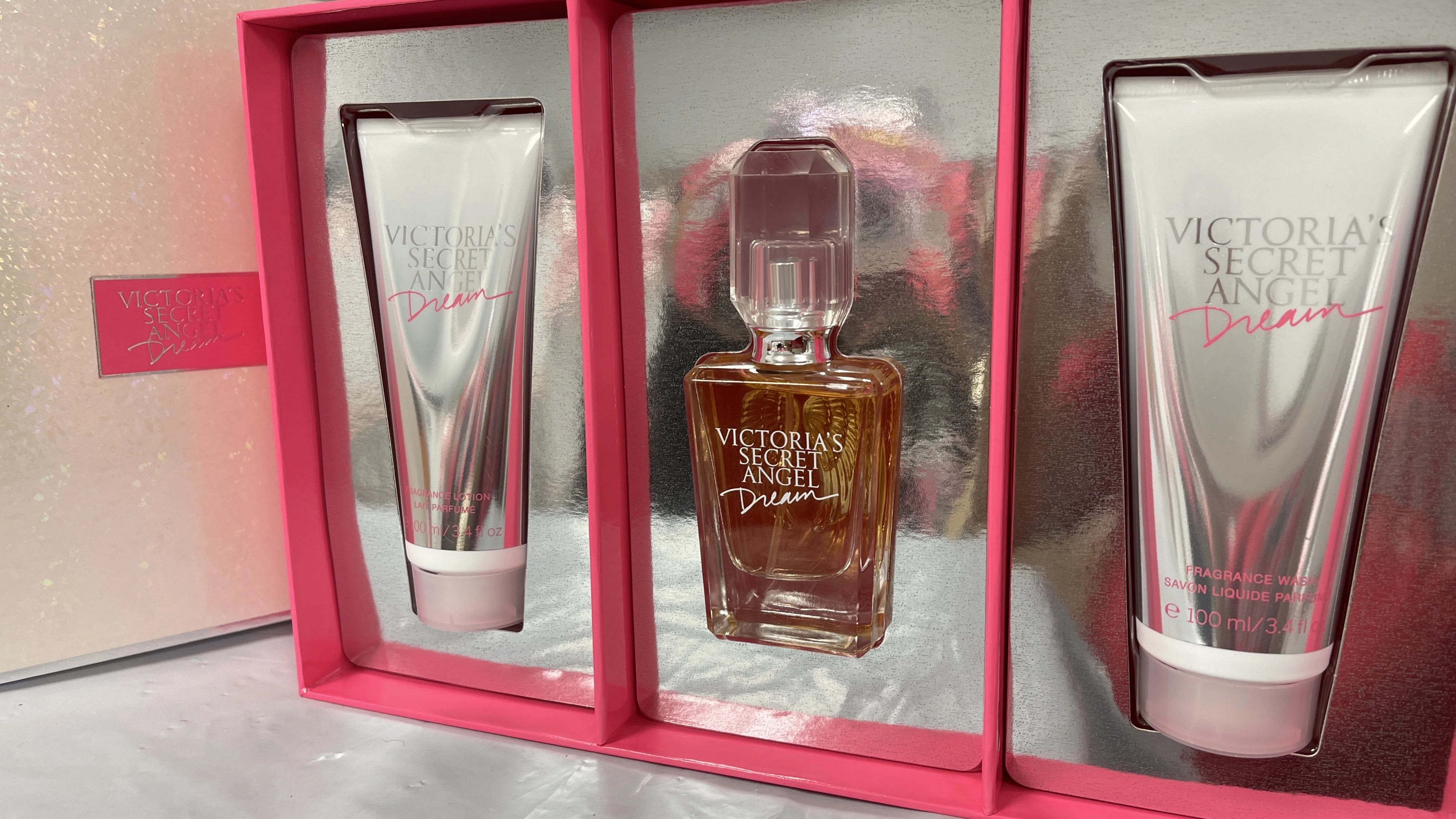 Victoria's Secret Angel Dream Eau de Parfum Gift Set With Fragrance Lotion Fragrance Body Wash