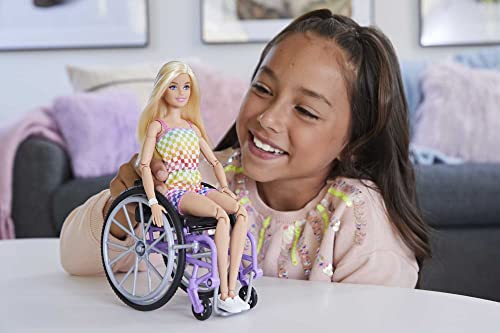 Barbie Fashionistas Doll #165 with Wheelchair & Ramp, Wavy Blonde Hair & Tropical-Print Outfit with Accessories (Amazon Exclusive)