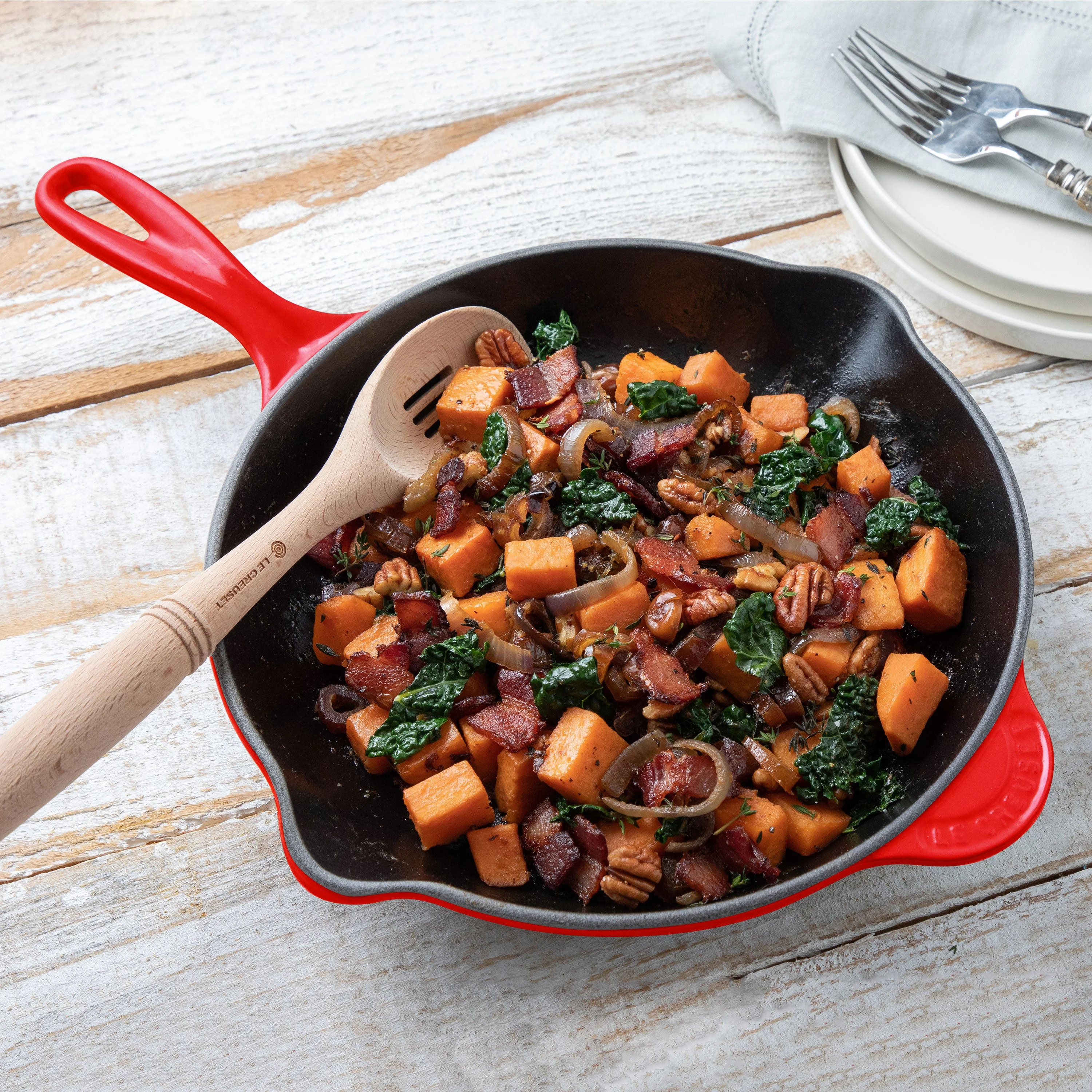 Le Creuset Enameled Cast-Iron 10-1/4-Inch Skillet with Iron Handle, Flame