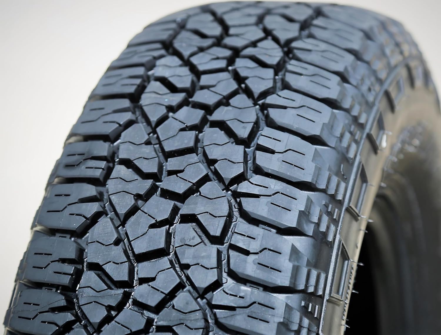 Goodyear Wrangler TrailRunner AT All Terrain LT275/65R20 126S E Light Truck Tire