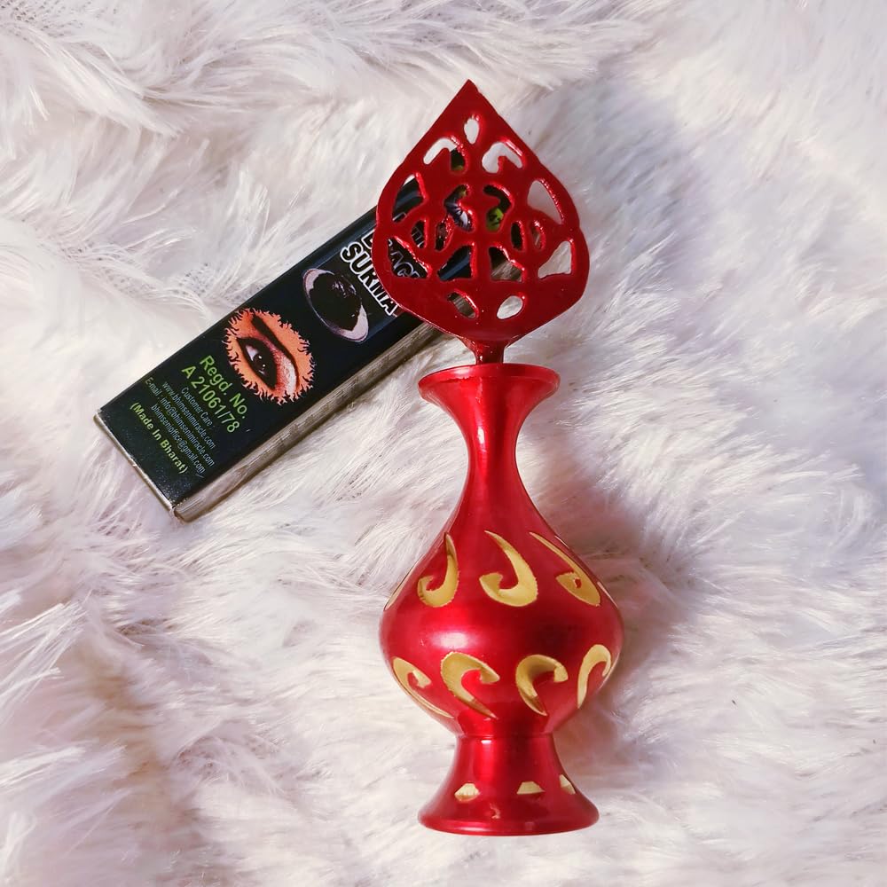 Islamic Brass Surmedani Antique Bottle Hand Pot Women Accessories Eyeliner Kajal Holder With Black Eyeliner Powder (Red Bottle) | 100% Natural Ayurvedic,Waterproof - Long-Lasting Eyeliner