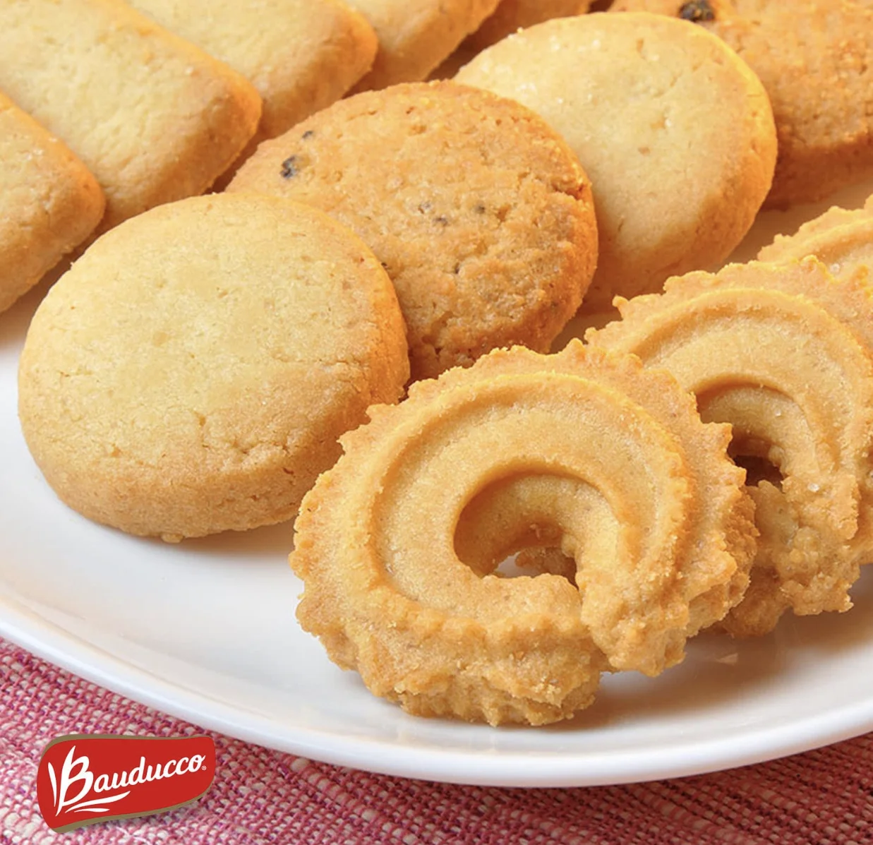 Bauducco Butter Cookies Tin - Convenient Sorted Butter Cookies in a Tin - Delicious Sweet Snack or Gift - 12 oz. (2 Tin) with bonus Notepad