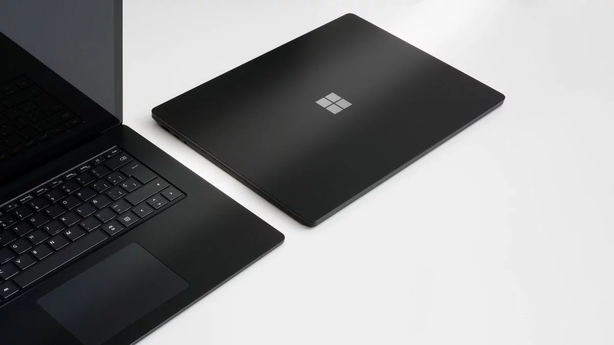 Restored Microsoft Surface Laptop 3 13.5