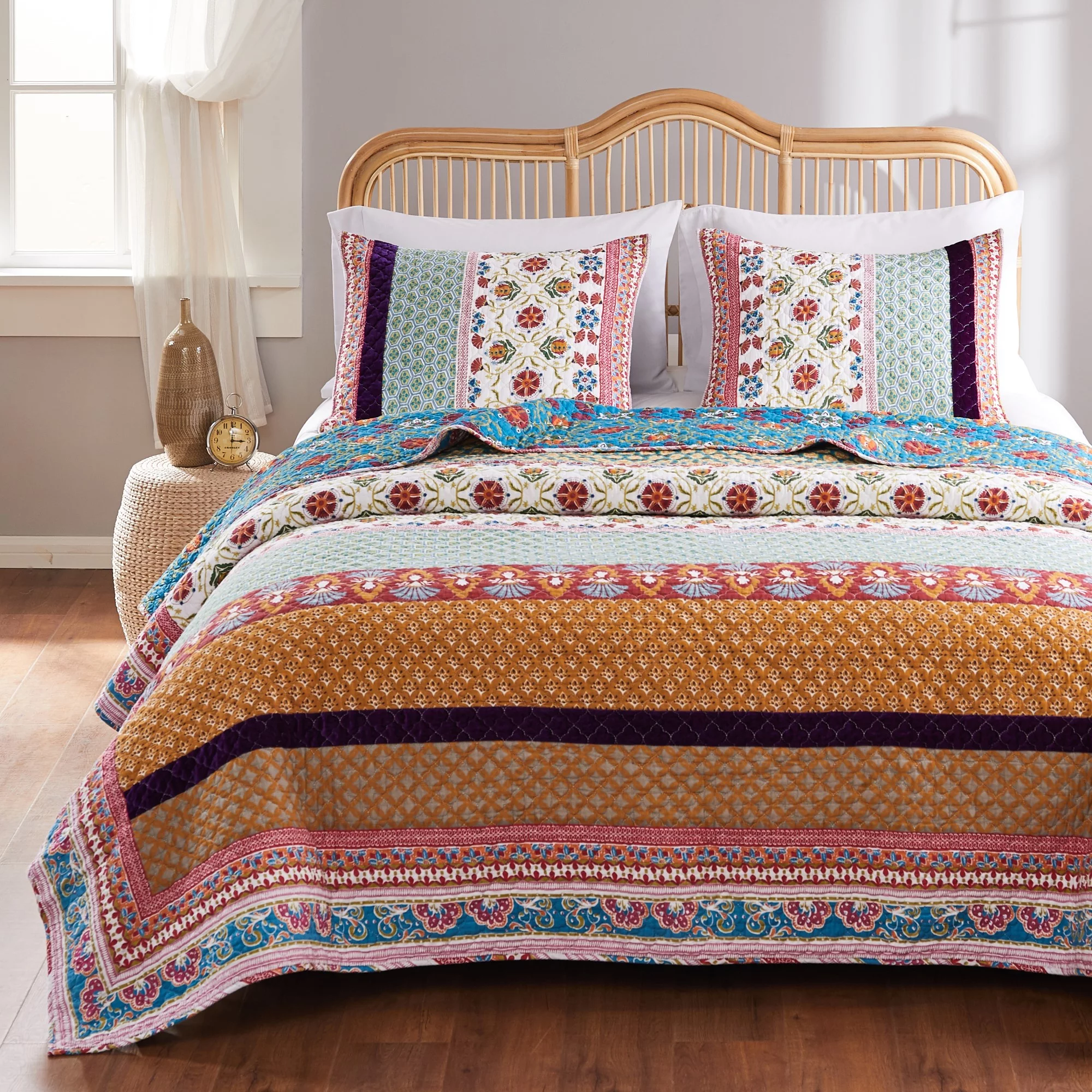 Global Trends Tori Reversible Cotton Quilt Set, Modern Bohemian, All Ages, 3-Piece King/Cal King