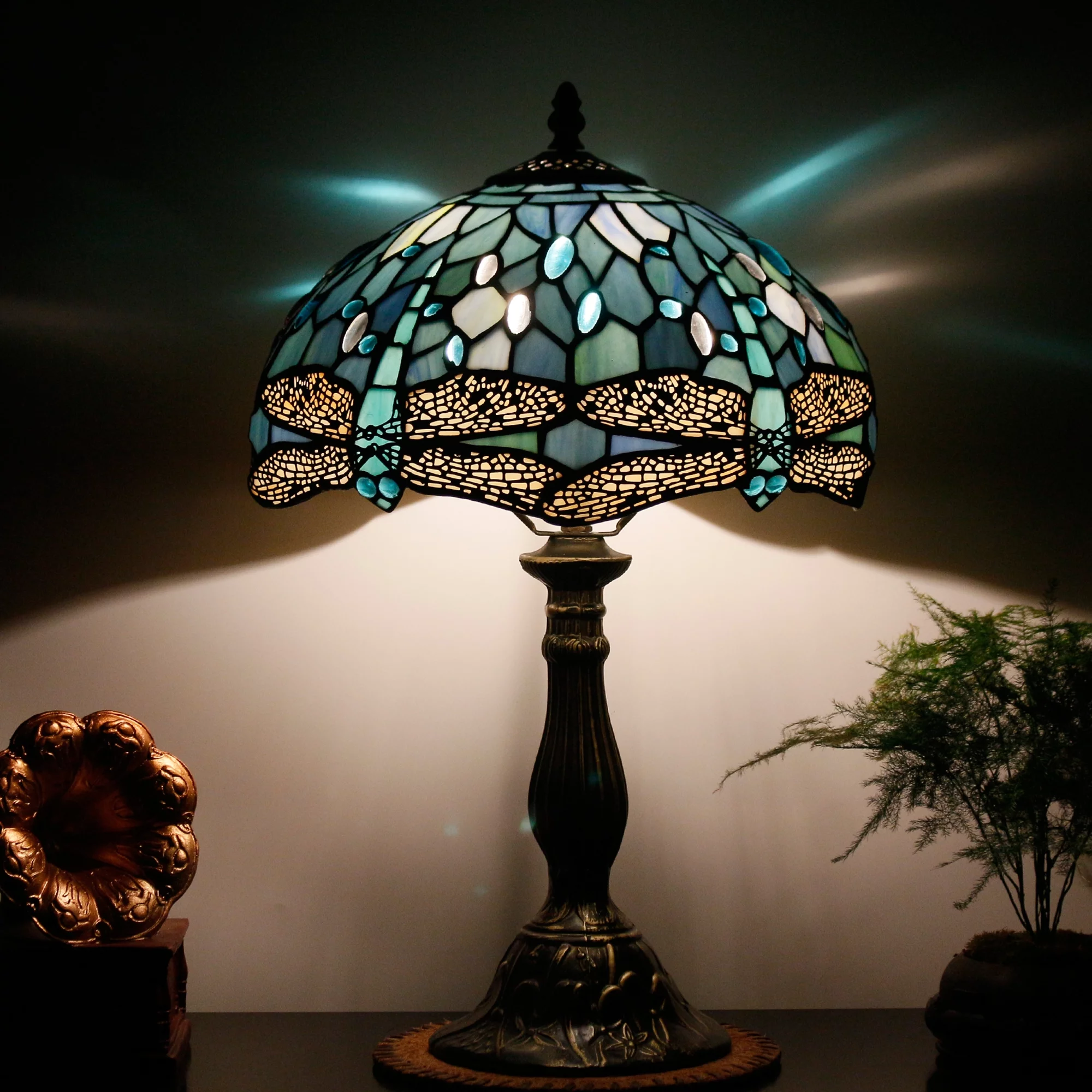 Tiffany Lamp Table Lamp Sea Blue Stained Glass Dragonfly Style Luxurious Boho Banker Memory Lamp Sympathy Nightstand Reading Desk Light 18