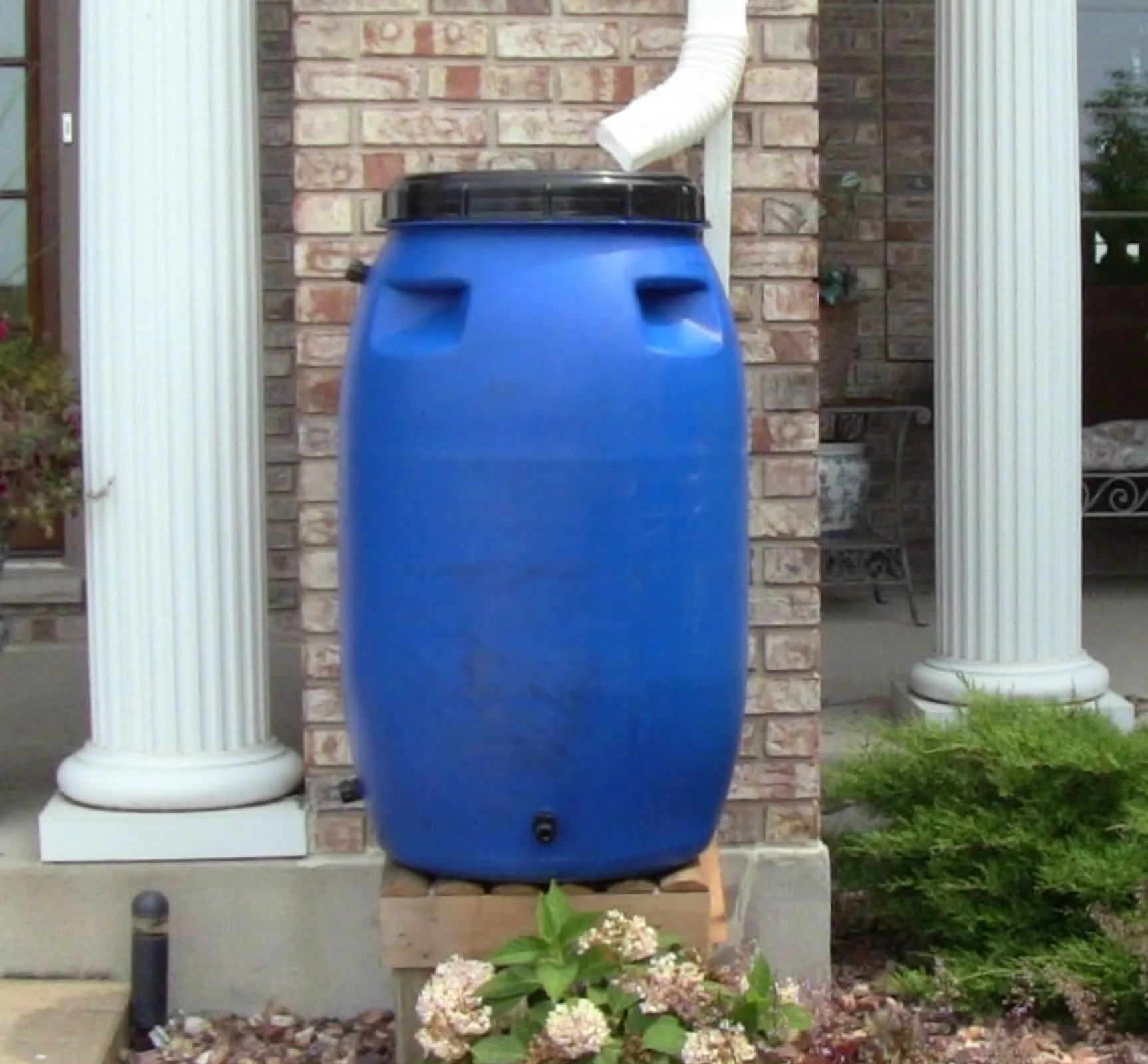 UpCycle Products 55 Gallon Blue Rain Barrel
