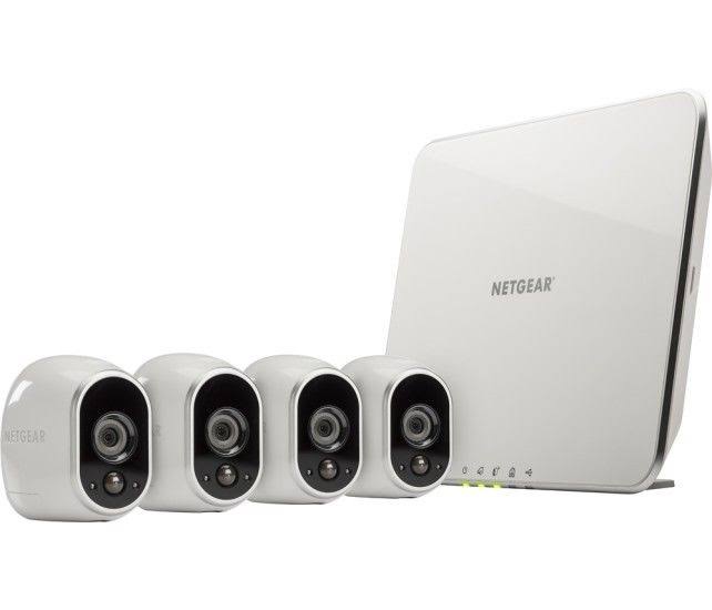 Arlo Smart Home Security Camera System / 4 HD Wire-Free Indoor/Outdoor Night