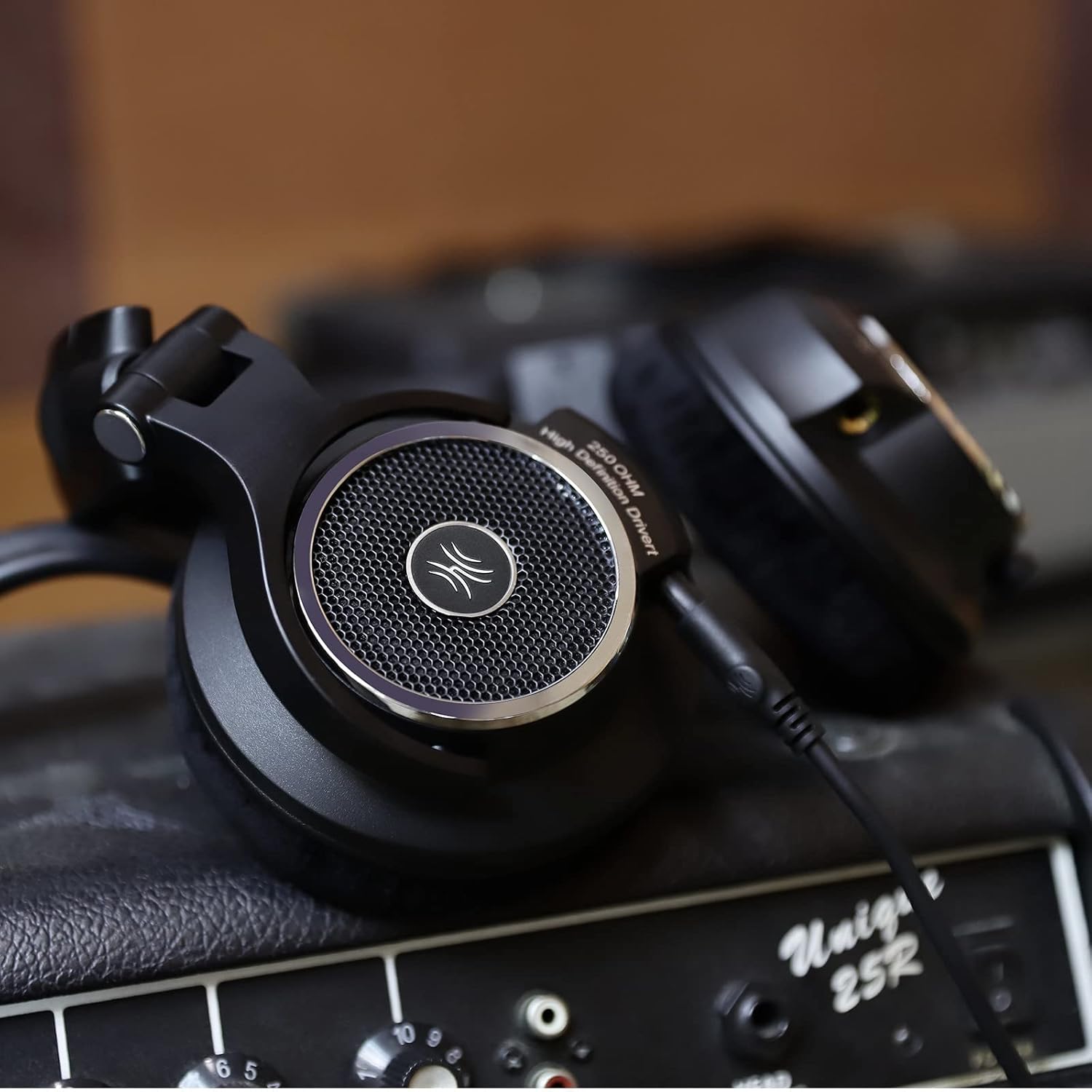 OneOdio Monitor 80 Open Back Headphones- Studio Headphones for Mixing Mastering Editing, 250 Ohm, Velour Earmuffs, Sound Isolation, Wired Over Ear Headphones for Professional Studio Applications