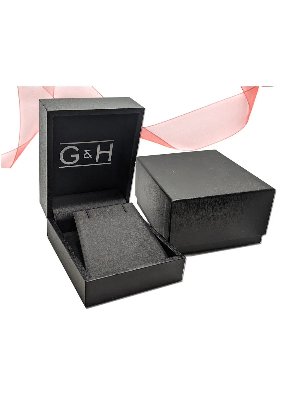 14K Yellow Gold Egyptian Nefertiti Charm Pendant Necklace with Chain