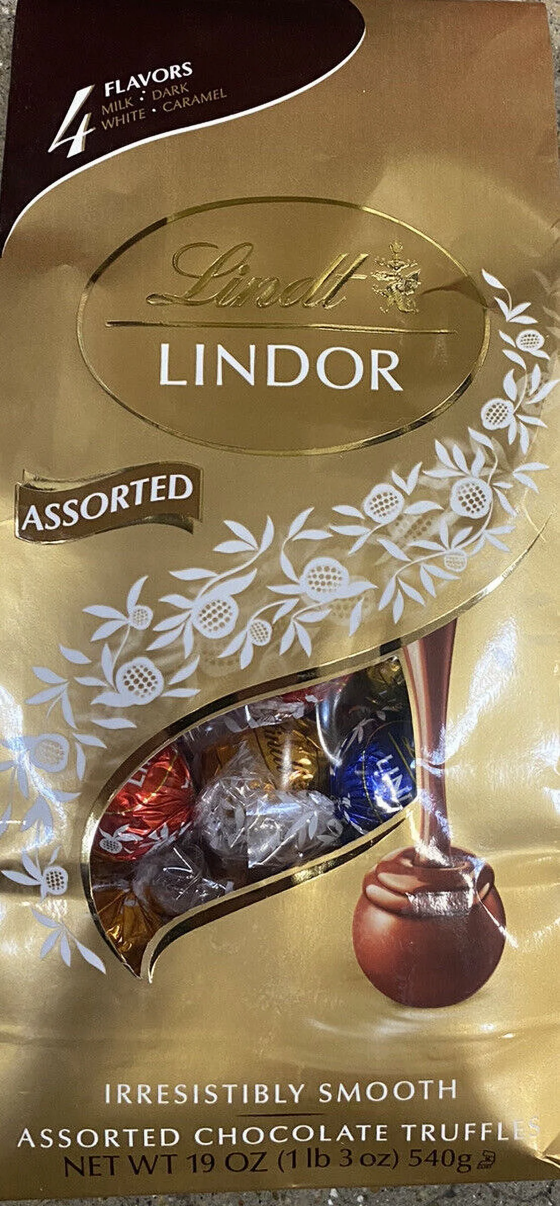 Lindt LINDOR Assorted Chocolate Truffles 19 oz Bag - 4 FLAVORS