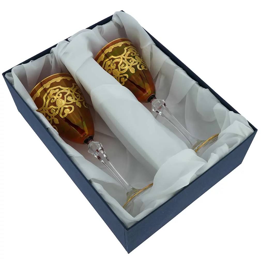 GlassOfVenice Set of Two Murano Glass Wine Glasses 24K Gold Leaf - Red