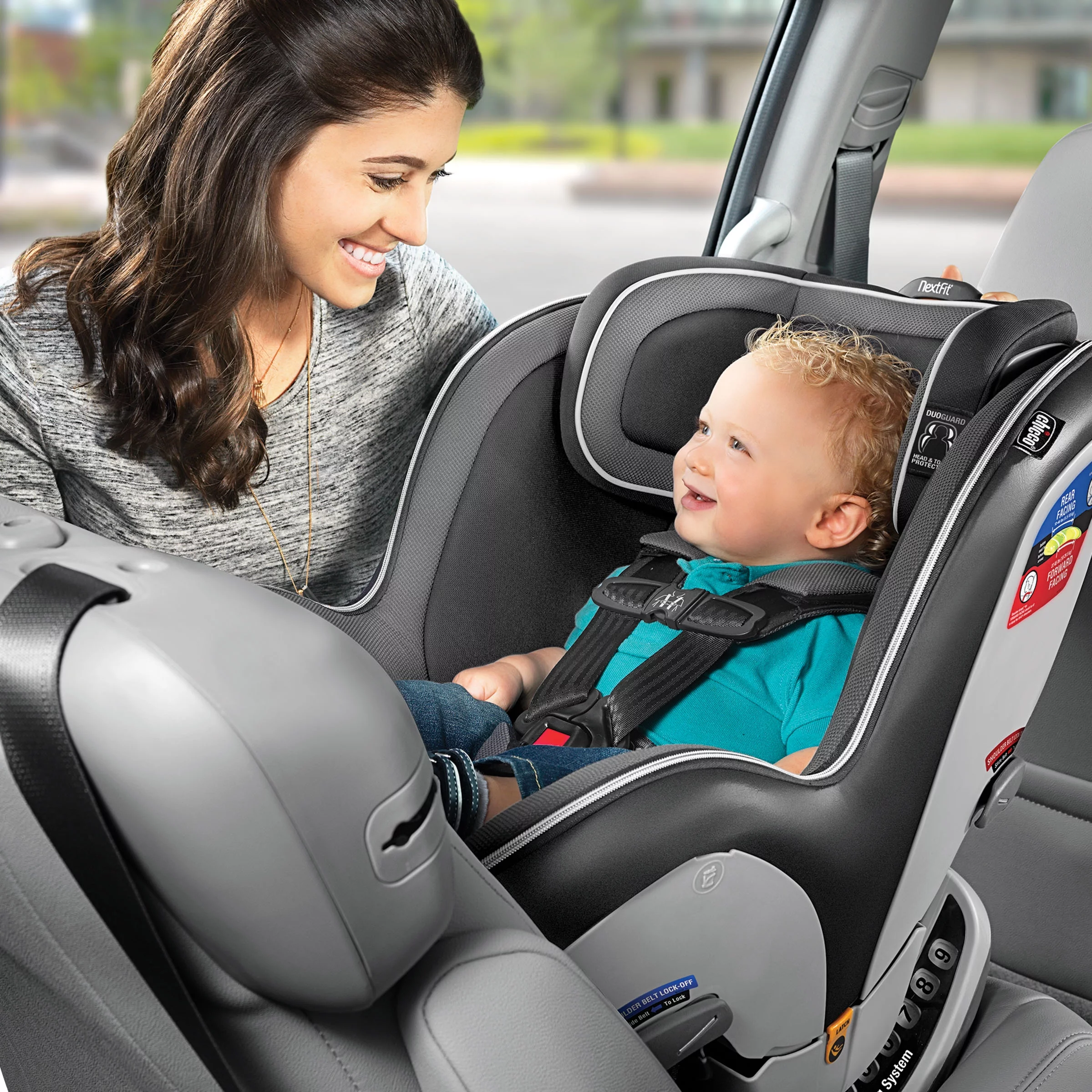 Chicco NextFit Zip Convertible Car Seat - Carbon (Black/Grey)