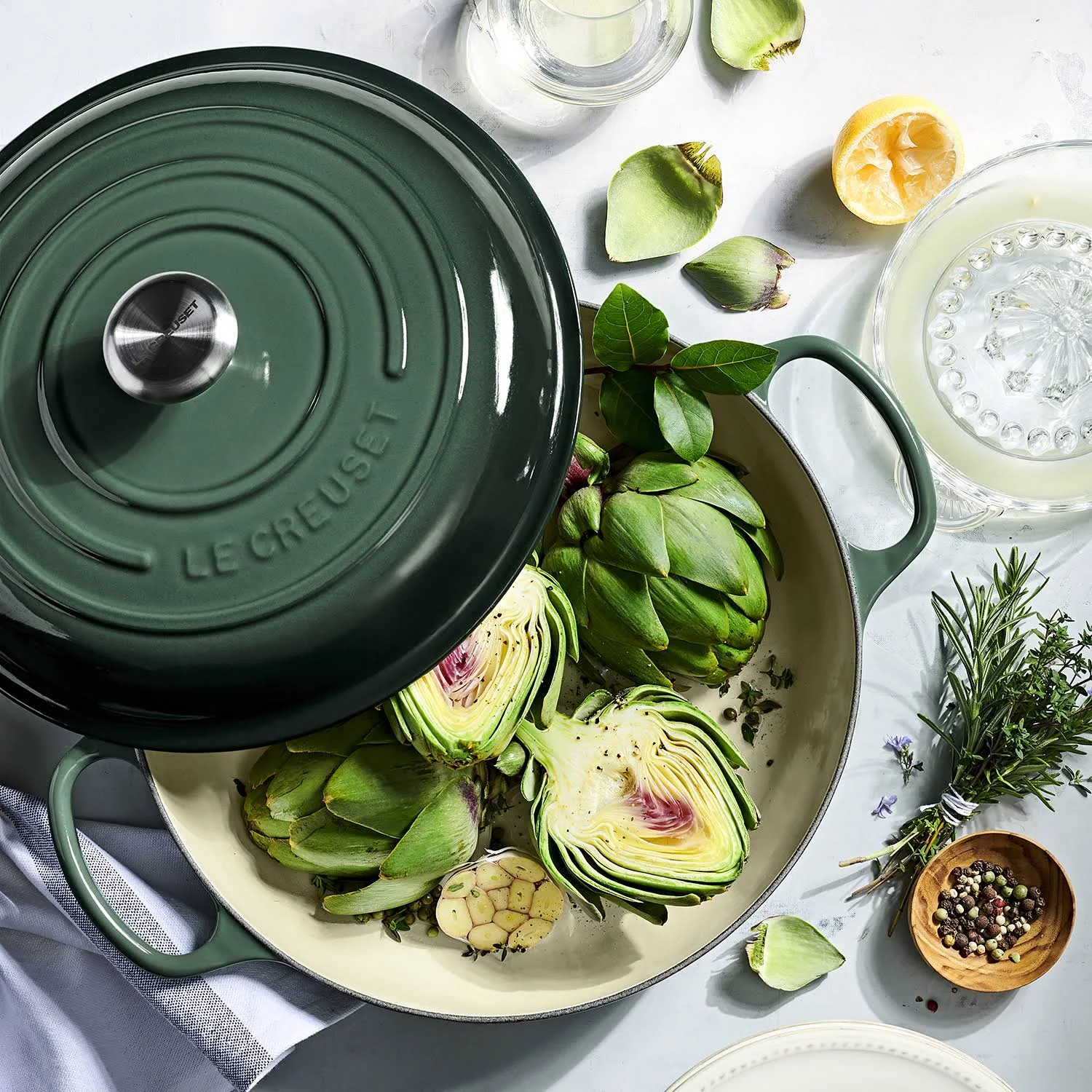 Le Creuset Signature Cast Iron 3.5-Quart Deep Teal Braiser