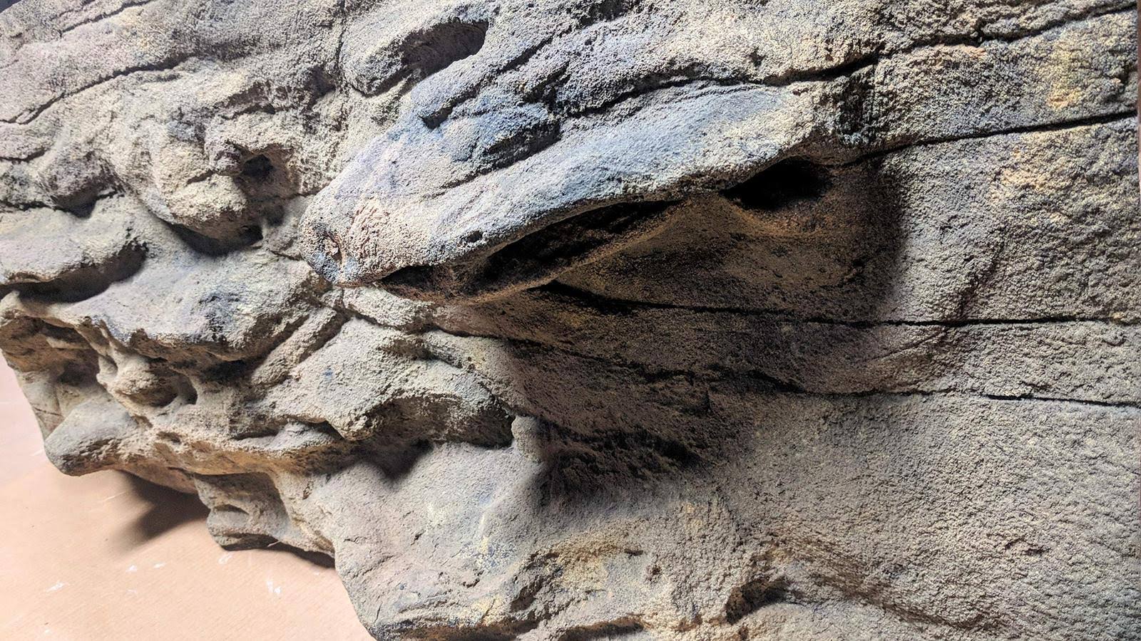 Universal Rocks 48-inch by 20-inch Ledge Flexible Aquarium Background