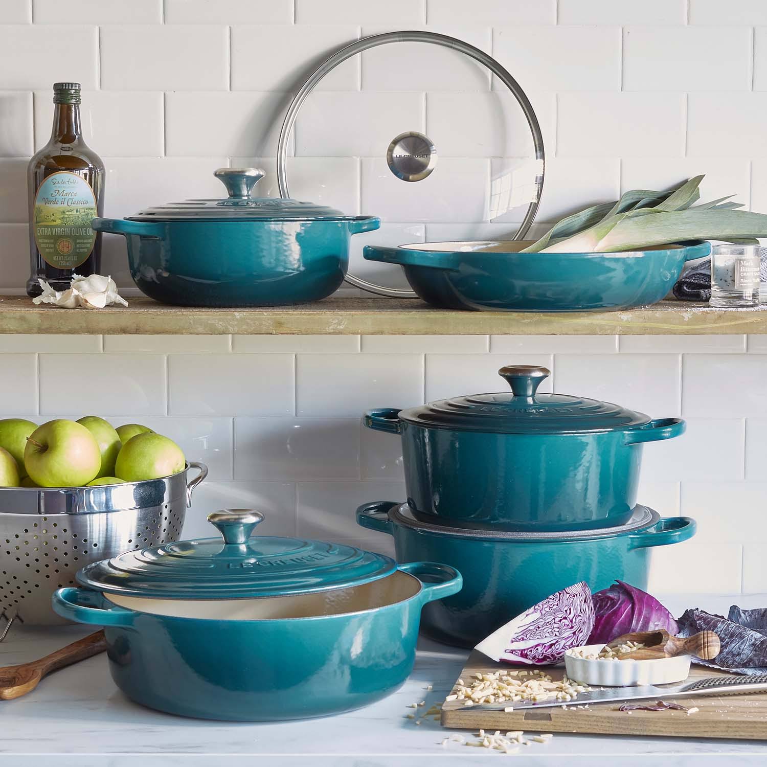 Le Creuset Signature Cast Iron 5-Quart Deep Teal Oval Dutch Oven