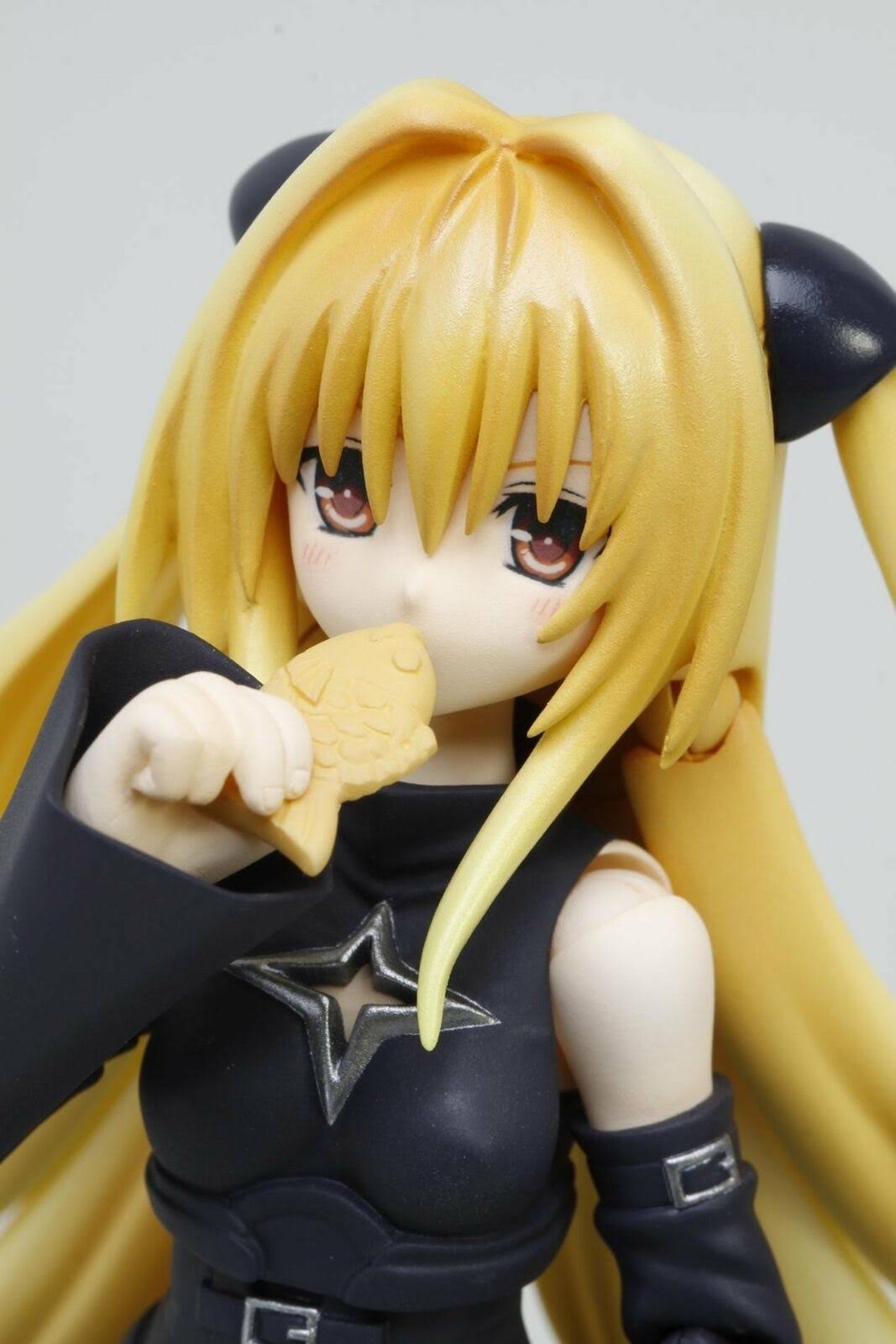 to Love-Ru Darkness - Konjiki No Yami [S.H.Figuarts]