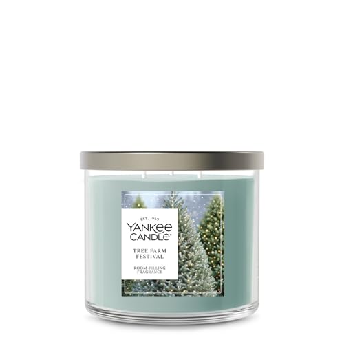 Yankee Candle Balsam & Cedar, Holiday Scented Candle, 22oz Large Jar with up to 150 Hour Burn Time, Giftable