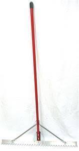 Marshalltown 24570 36x22 Sharp Asphalt Lute Braced with 60x22 Fiberglass Handle